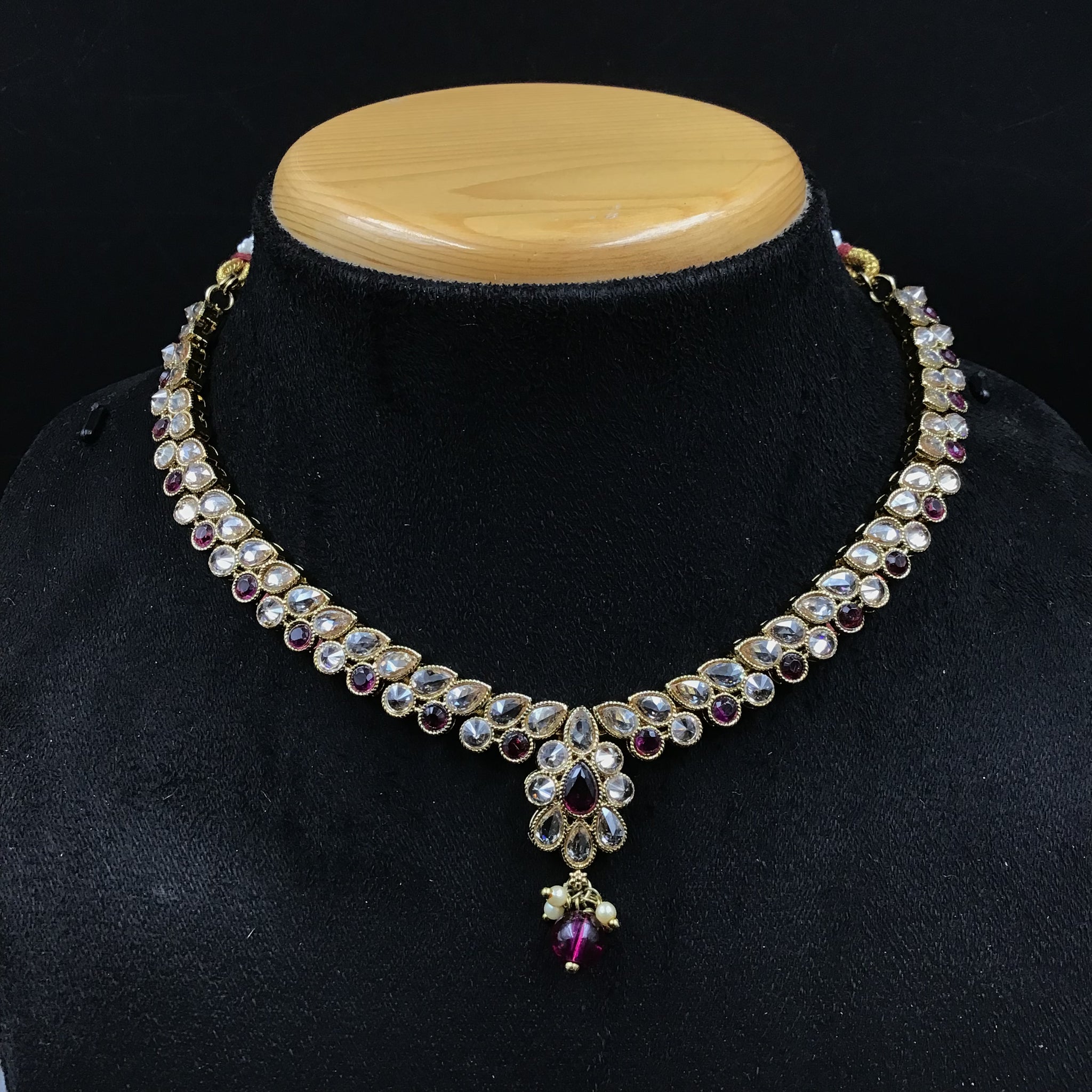 Round Neck Antique Necklace Set 4652-33 - Dazzles Jewellery