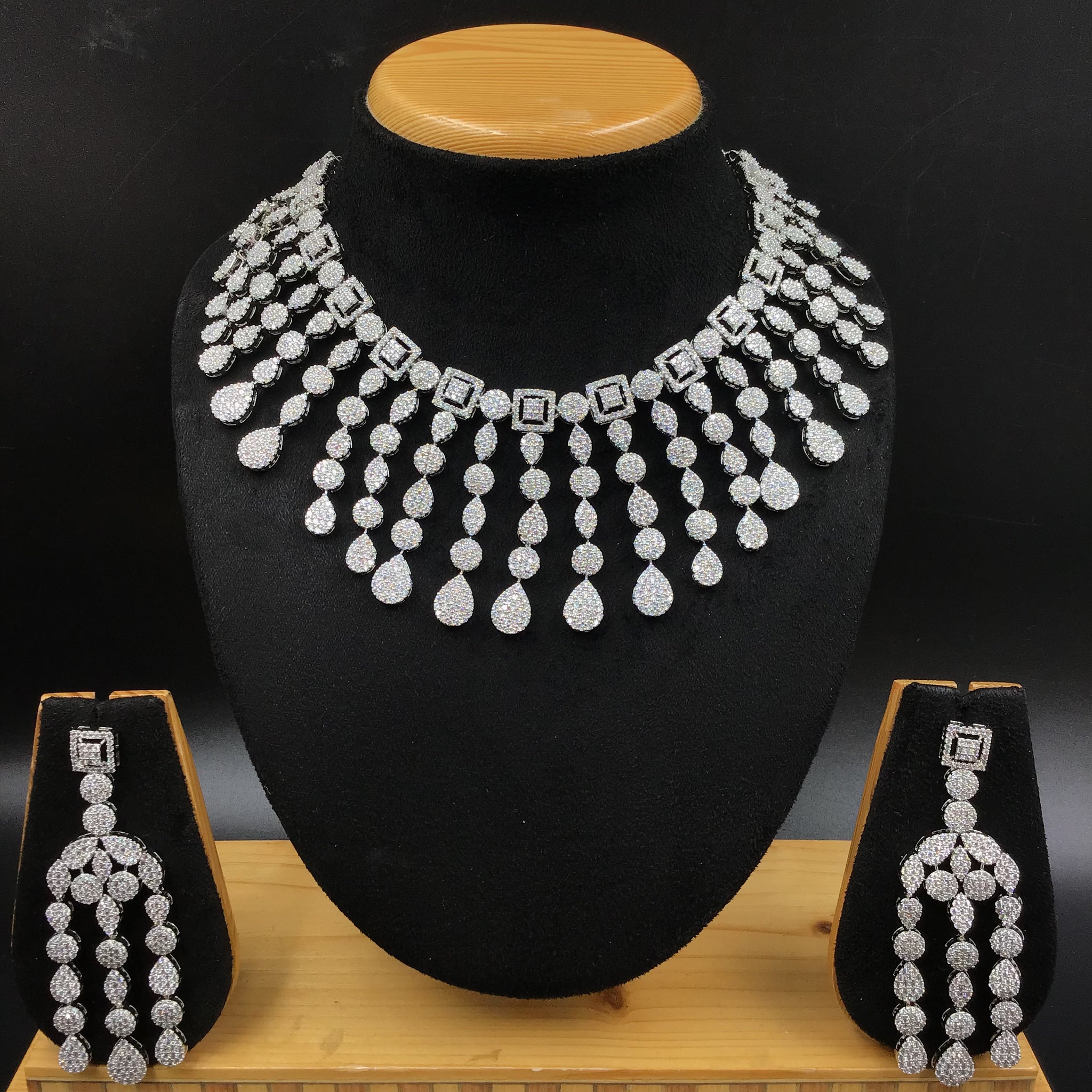 Round Neck Zircon/AD Necklace Set 5938-69 - Dazzles Jewellery