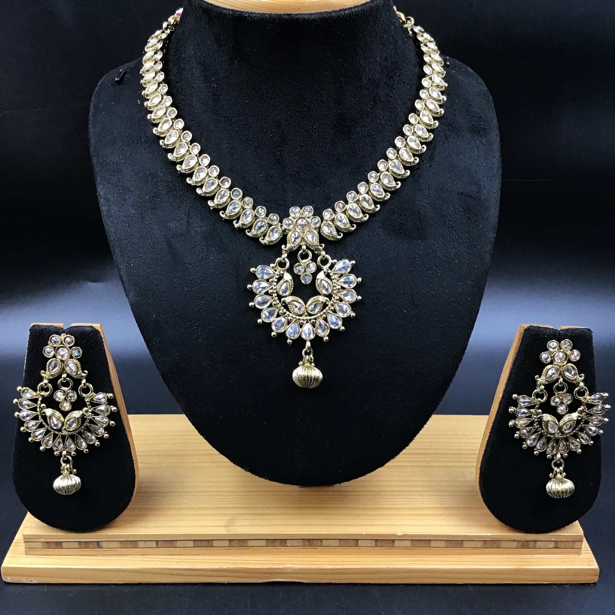 Antique Antique Necklace Set - Dazzles Jewellery