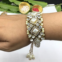 Bracelet D215 2272-76 - Dazzles Jewellery