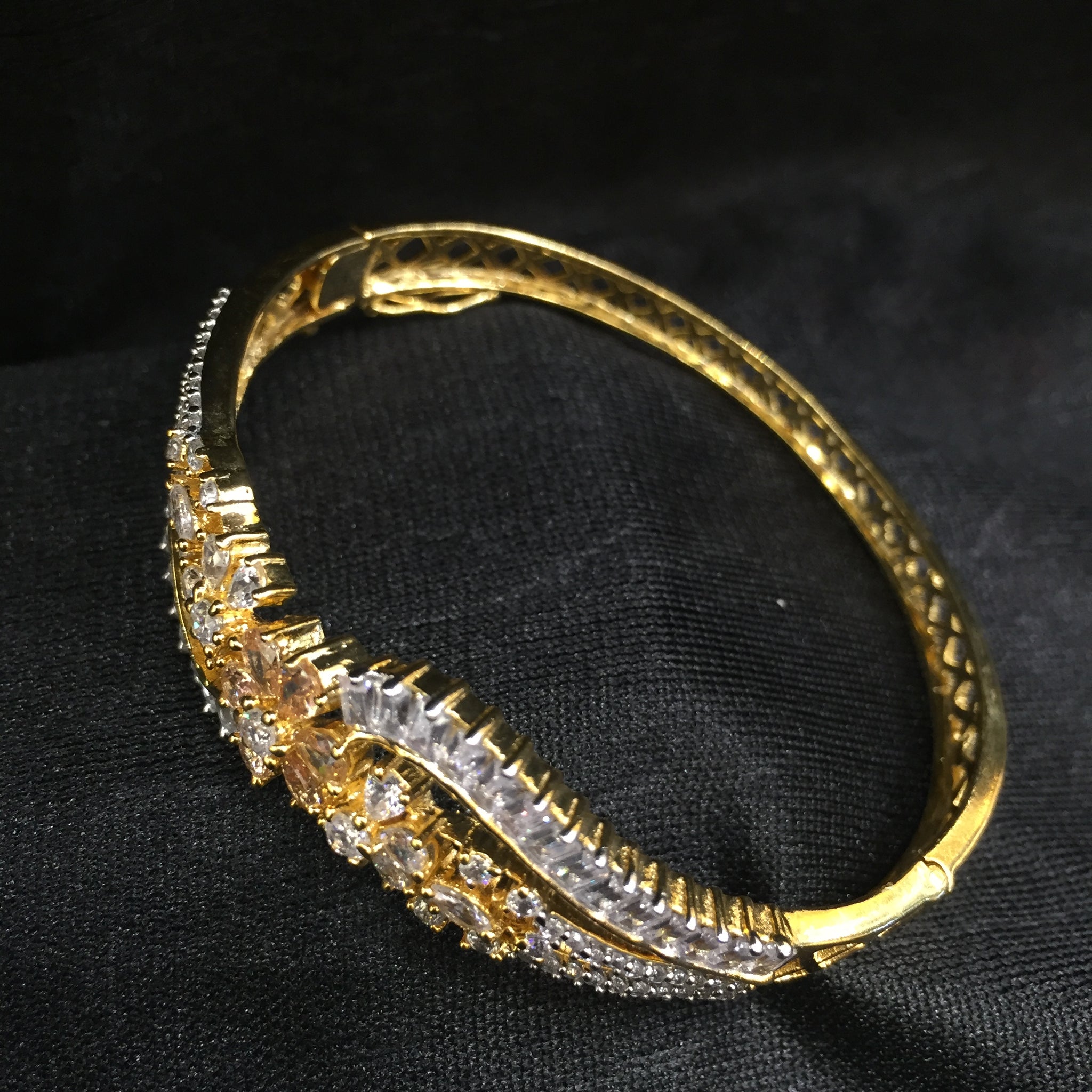 Champagne Bracelet - Dazzles Jewellery