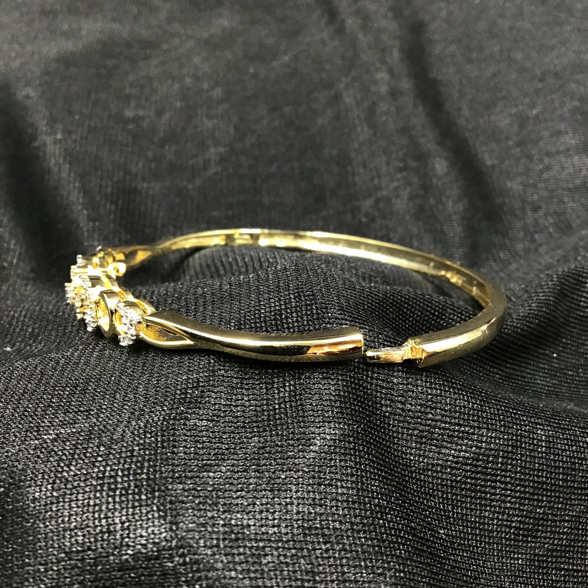 Openable Zircon/AD Bracelet 3231-11 - Dazzles Jewellery