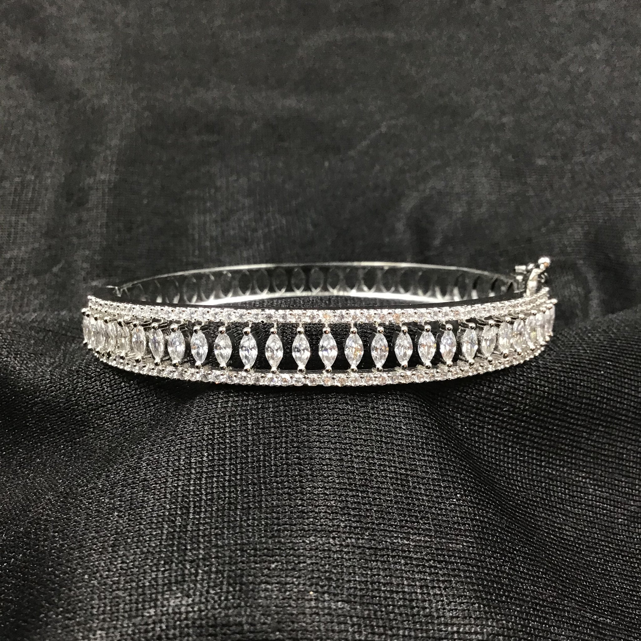 Openable Zircon/AD Bracelet 3235-11 - Dazzles Jewellery