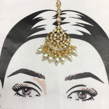 Kundan Maang Tikka 5901-28 - Dazzles Jewellery