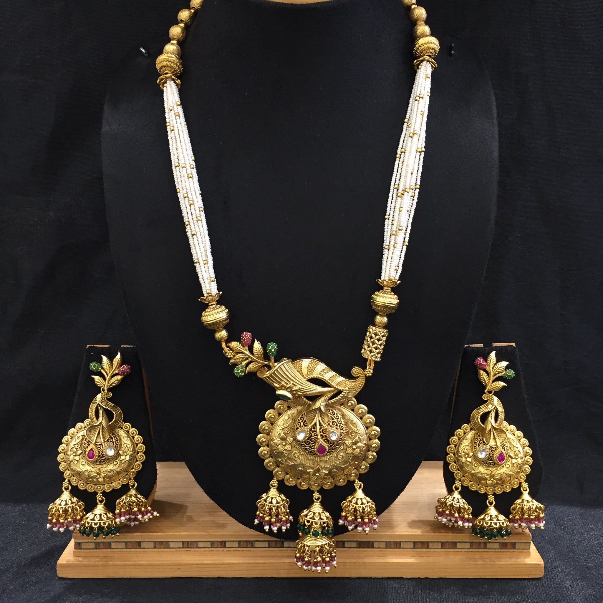 Medium Antique Pendant Set 5863-28 - Dazzles Jewellery