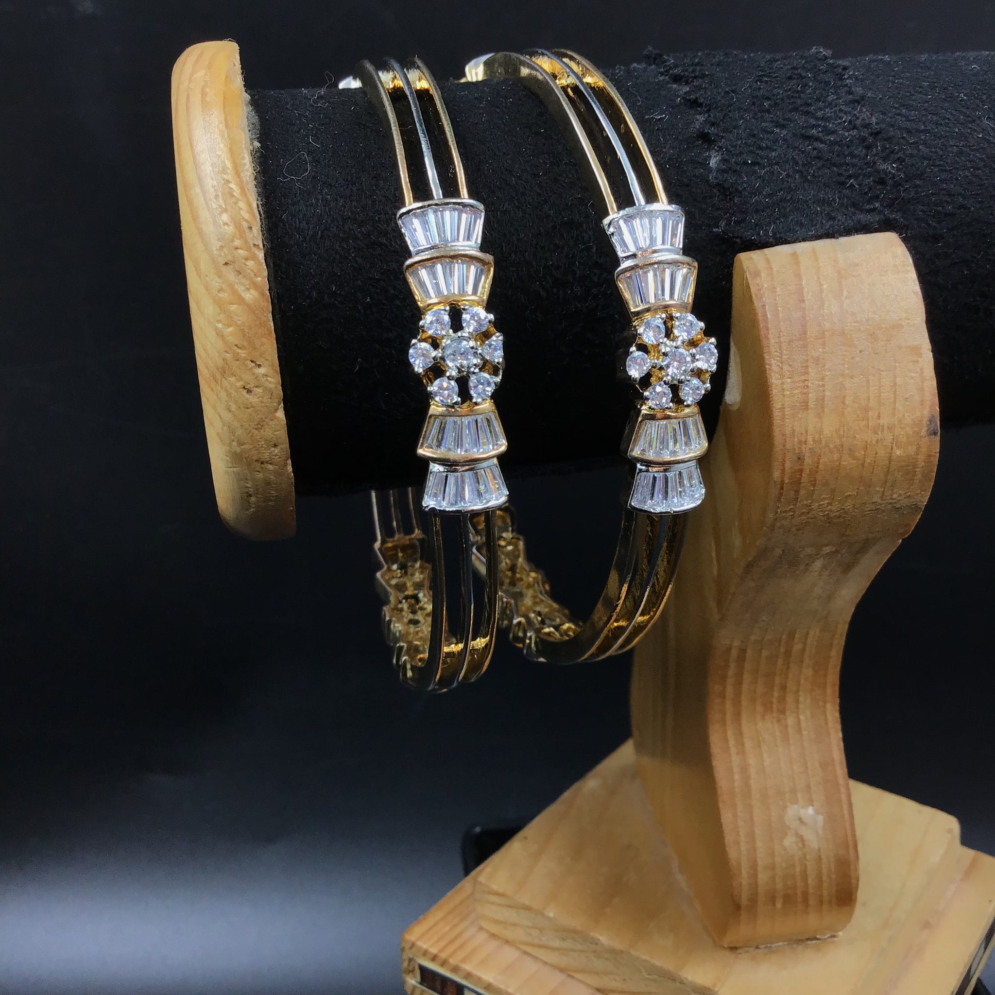 Gold Bangles/ kada12630-9149 - Dazzles Jewellery