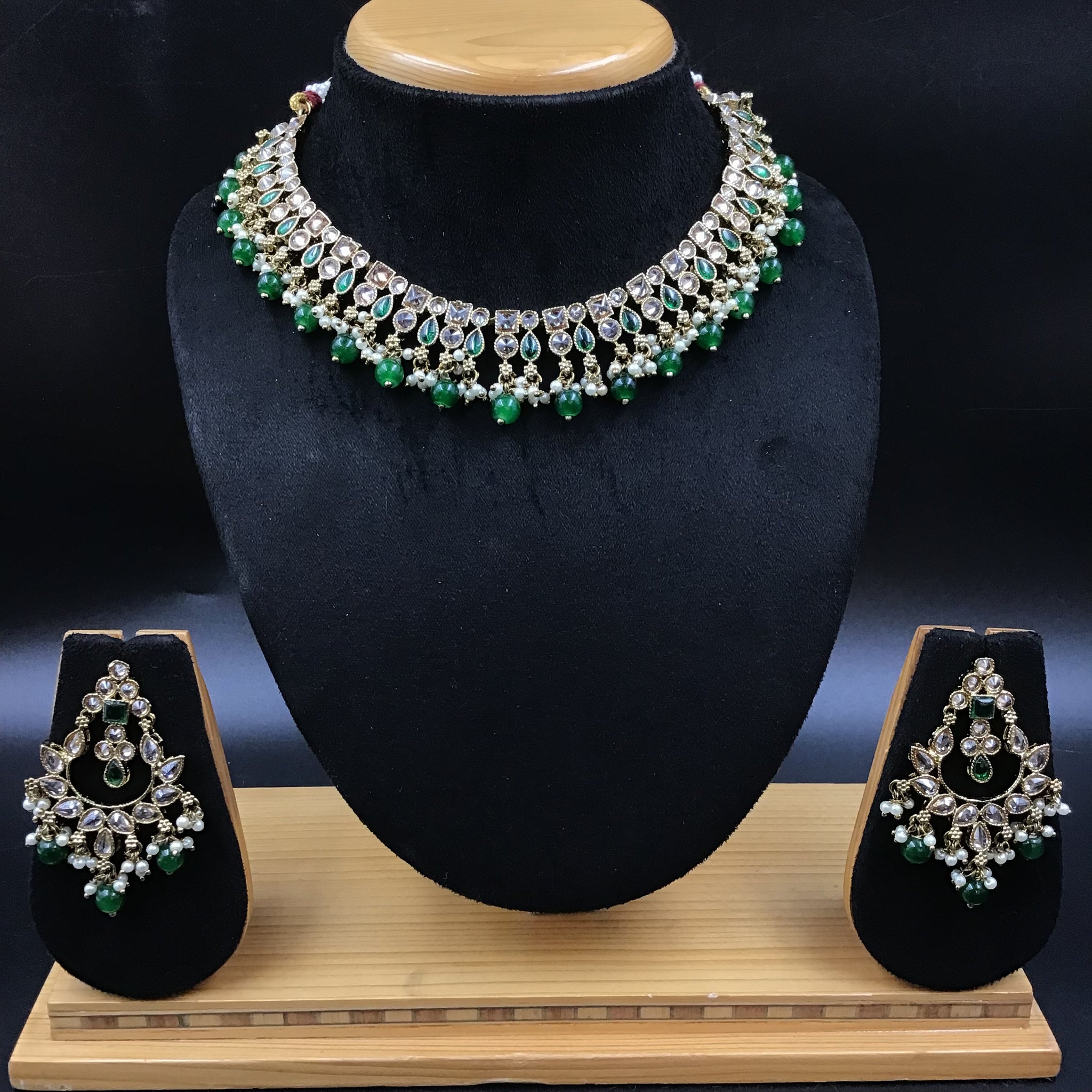 Round Neck Antique Necklace Set 4653-33 - Dazzles Jewellery
