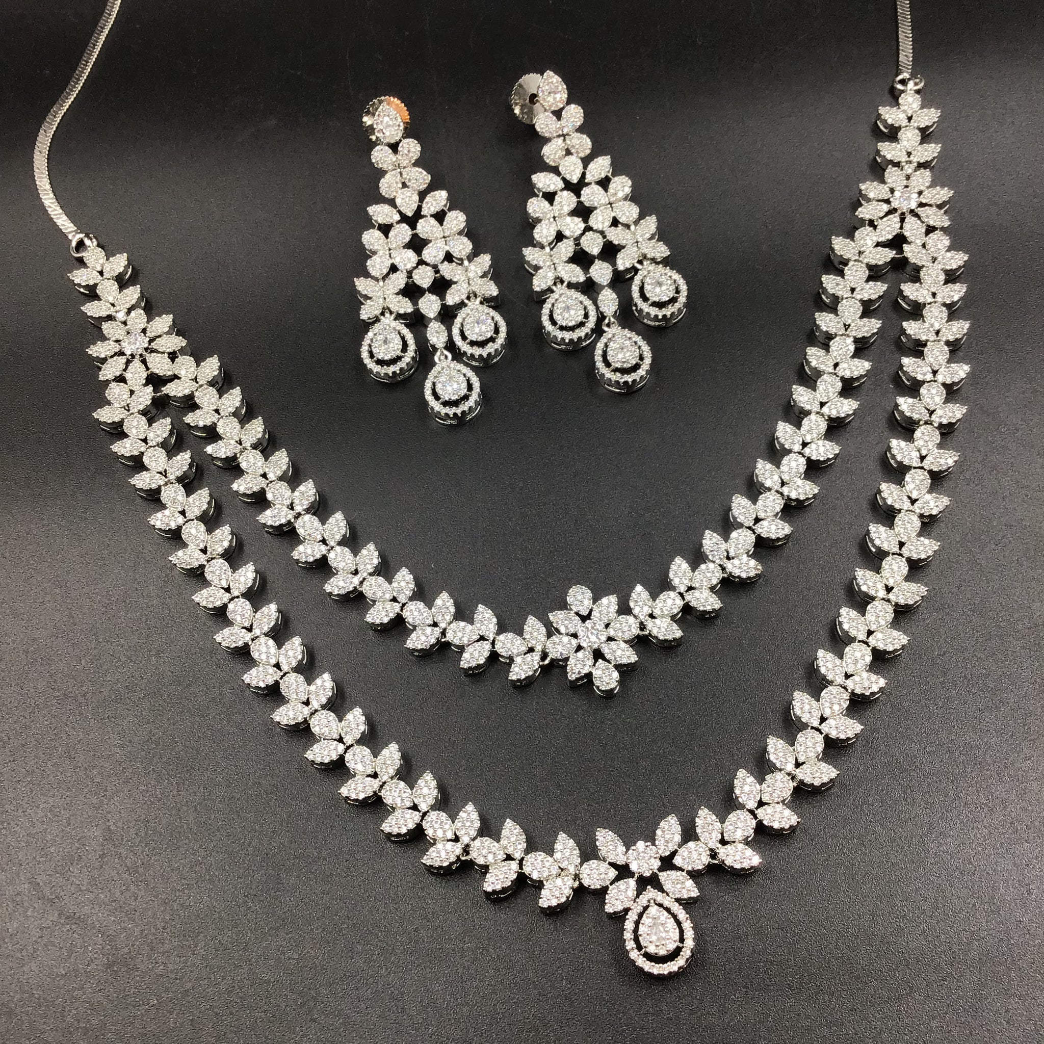 Round Neck Zircon/AD Necklace Set 6659-28 - Dazzles Jewellery