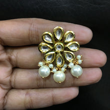 Kundan Pearl Choker Set 17932-5114 - Dazzles Jewellery