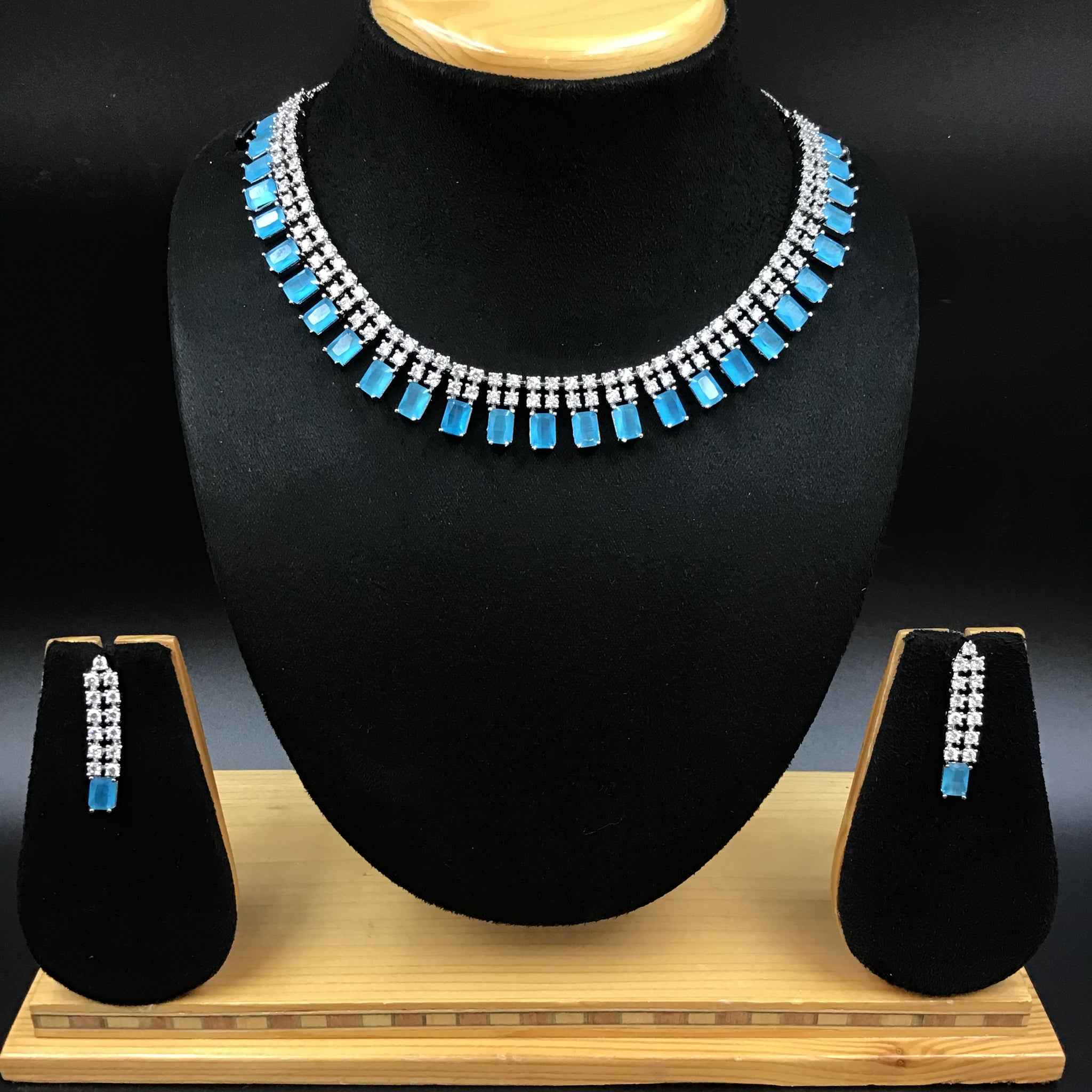 Round Neck Zircon/AD Necklace Set 3152-11 - Dazzles Jewellery