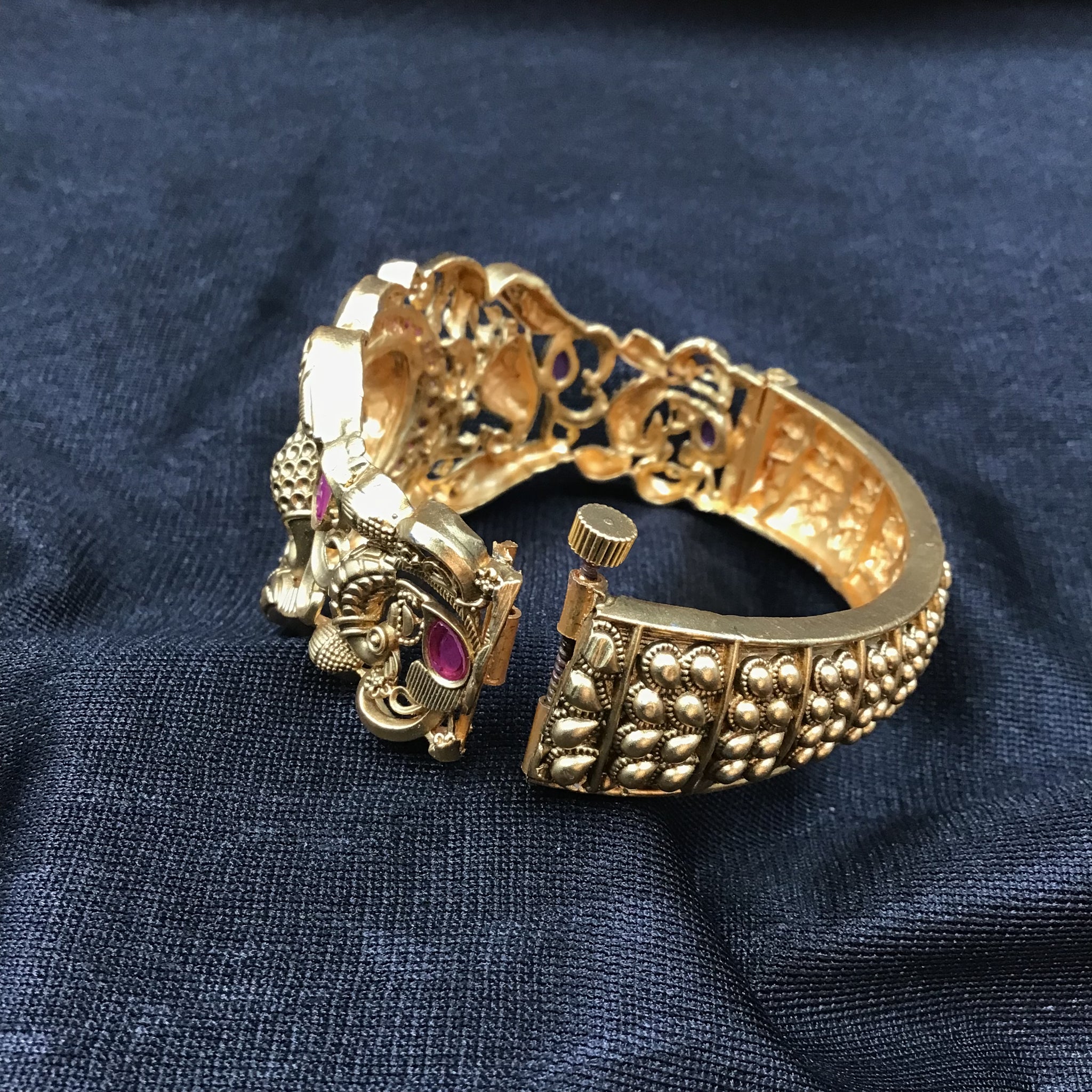 Antique Gold Bracelets Dazzles Fashion and Costume Jewellery
