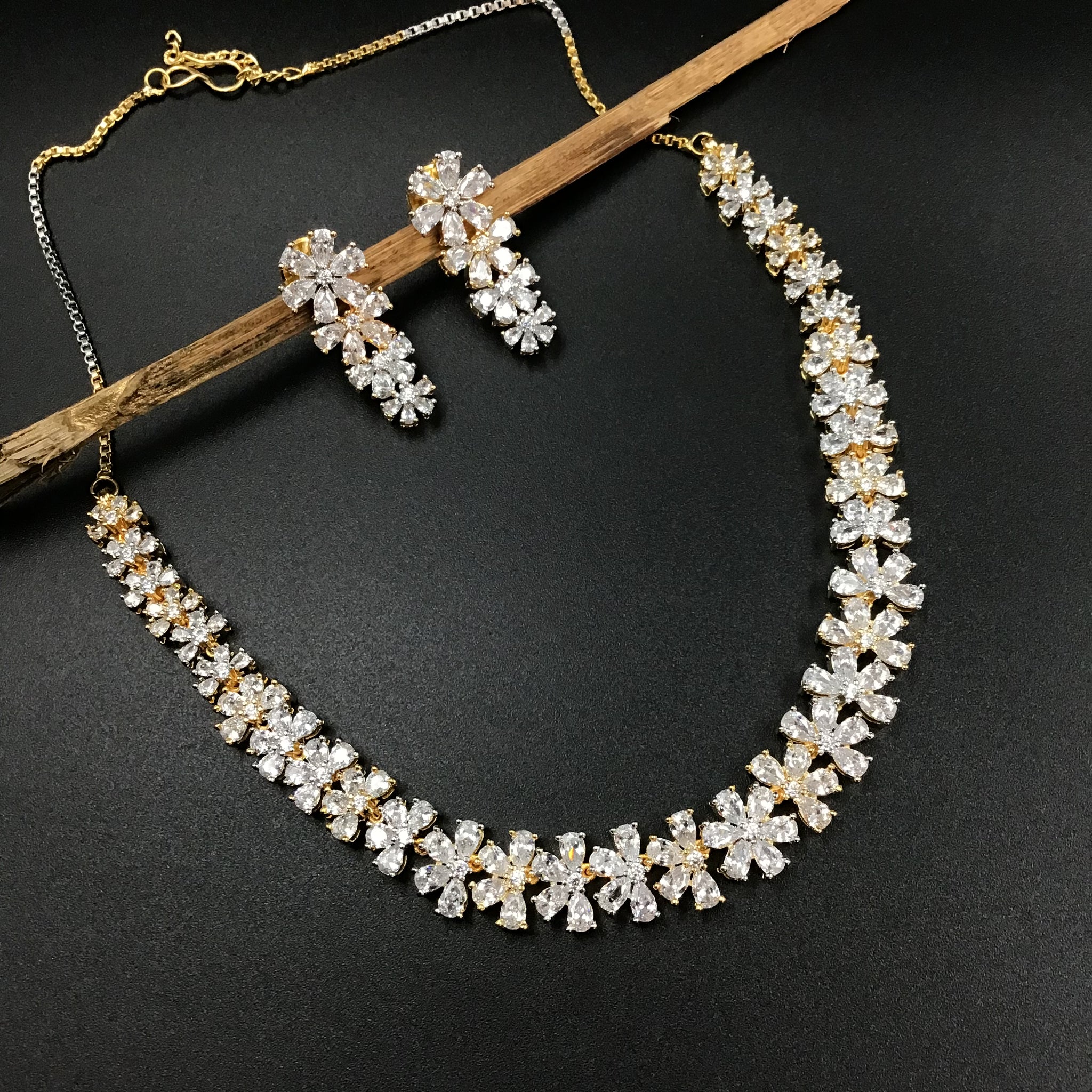 Round Neck Zircon/AD Necklace 3271-08 - Dazzles Jewellery