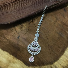 Zircon/AD Maang Tikka 1359-69 - Dazzles Jewellery