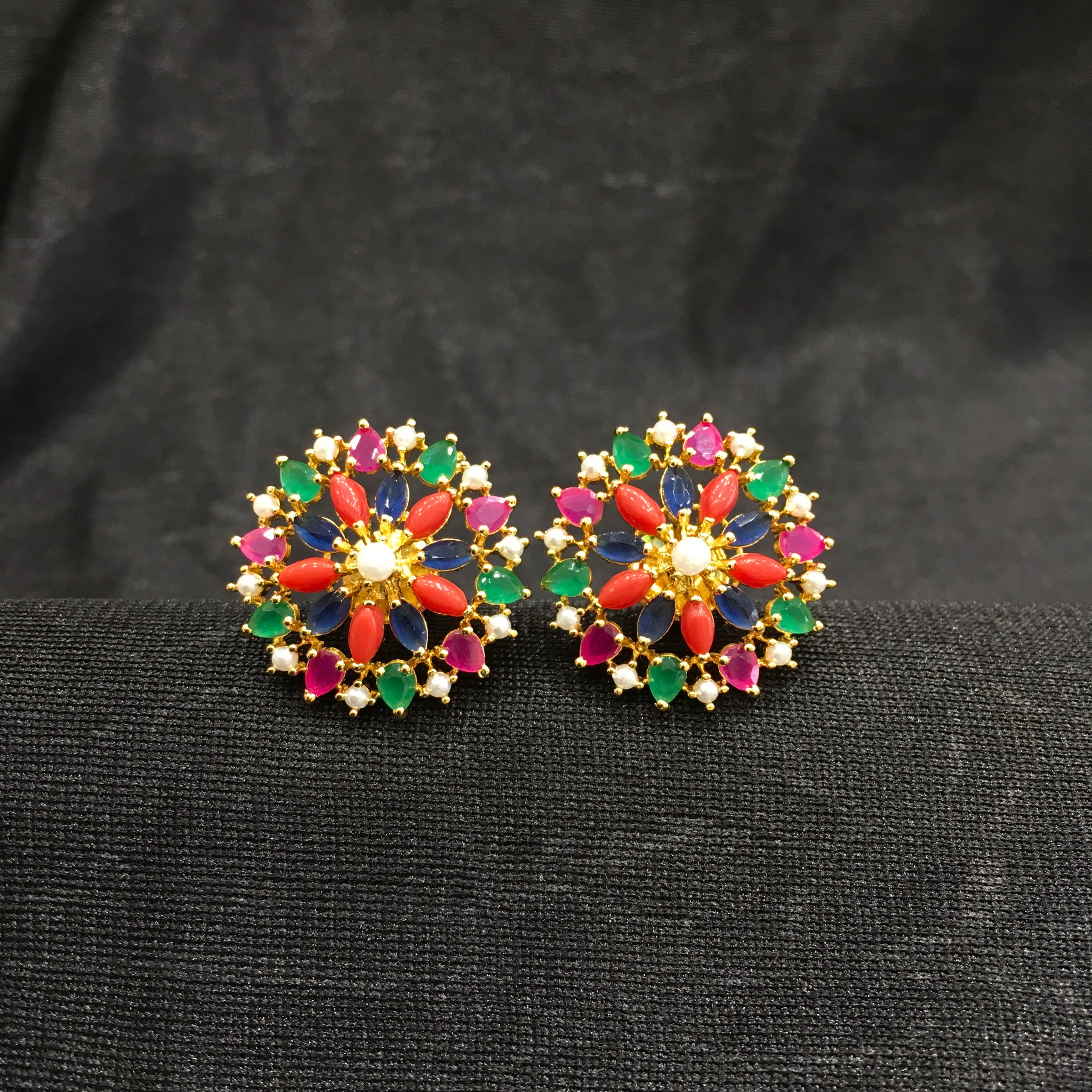Tops/Studs Jadau Earring 5984-65 - Dazzles Jewellery