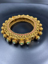 Kundan Pachheli Kada 4490 - Dazzles Jewellery