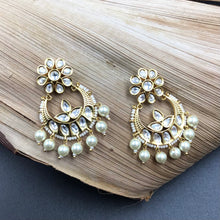 White Kundan Chandbali 17129 - Dazzles Jewellery