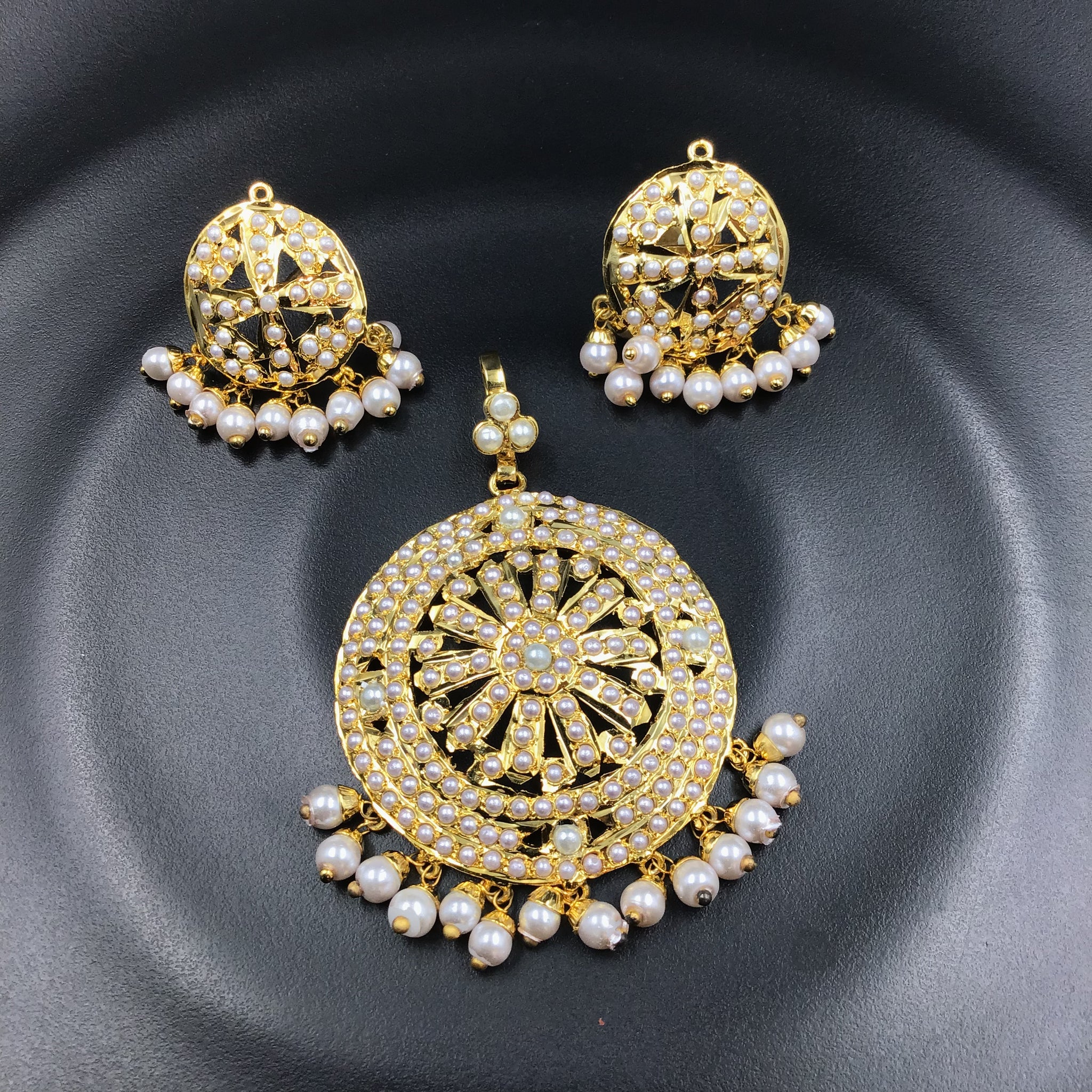 White Jadau Pendant Set - Dazzles Jewellery