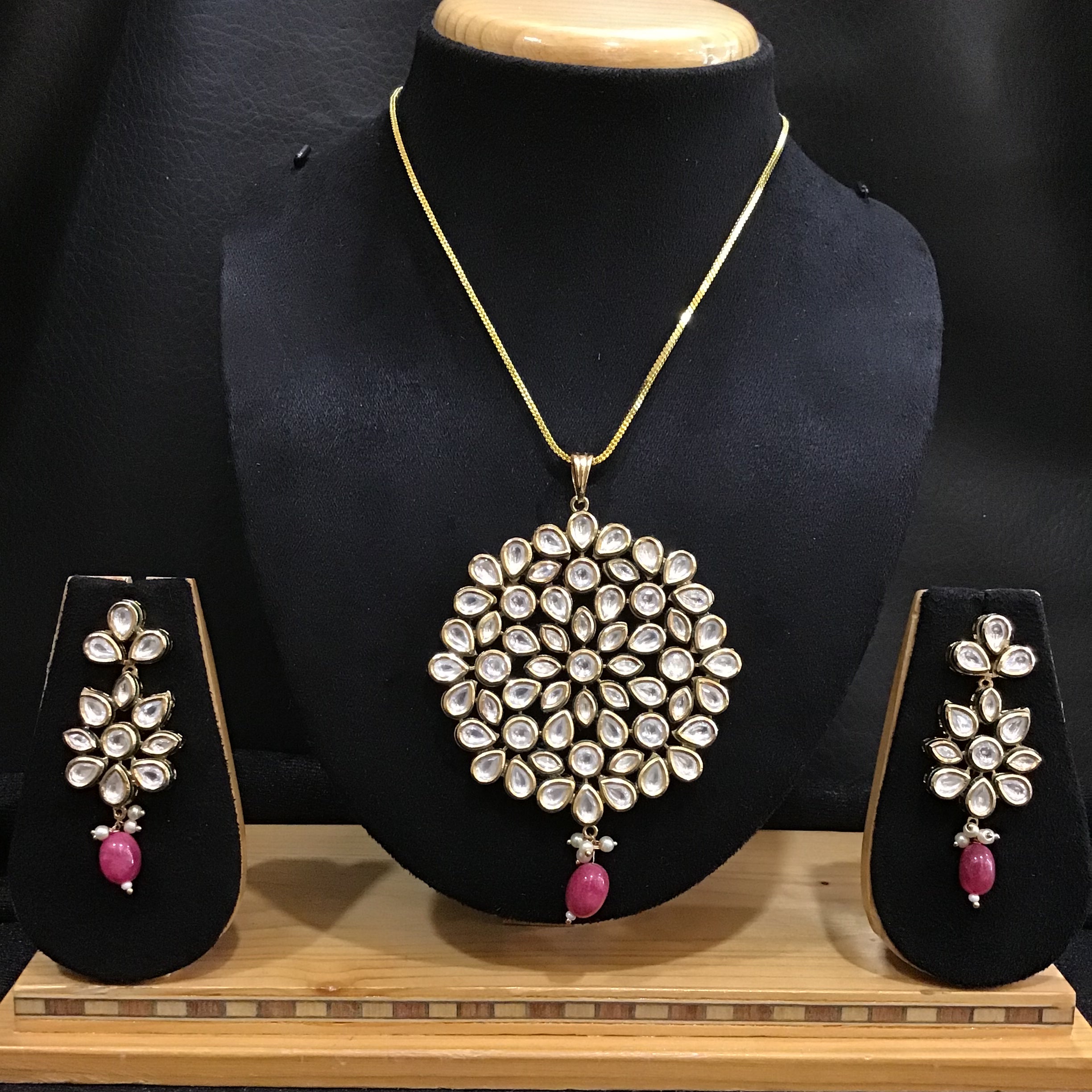 Kundan 2025 ruby set