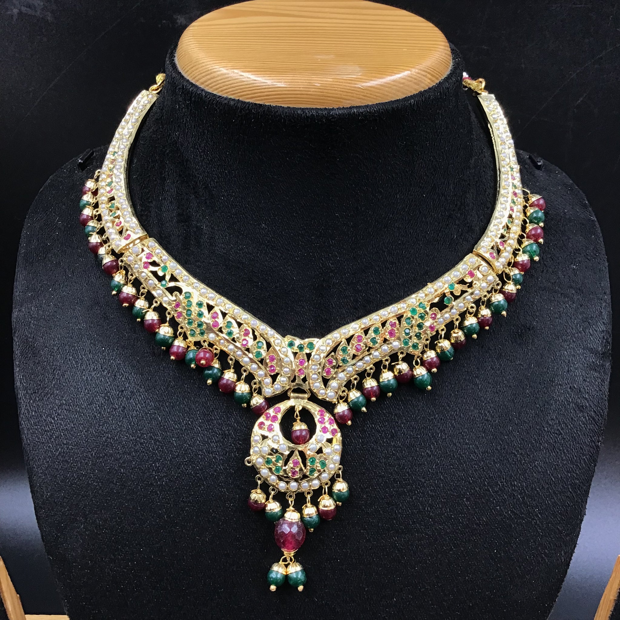 Round Neck Jadau Necklace Set 5809-73 - Dazzles Jewellery