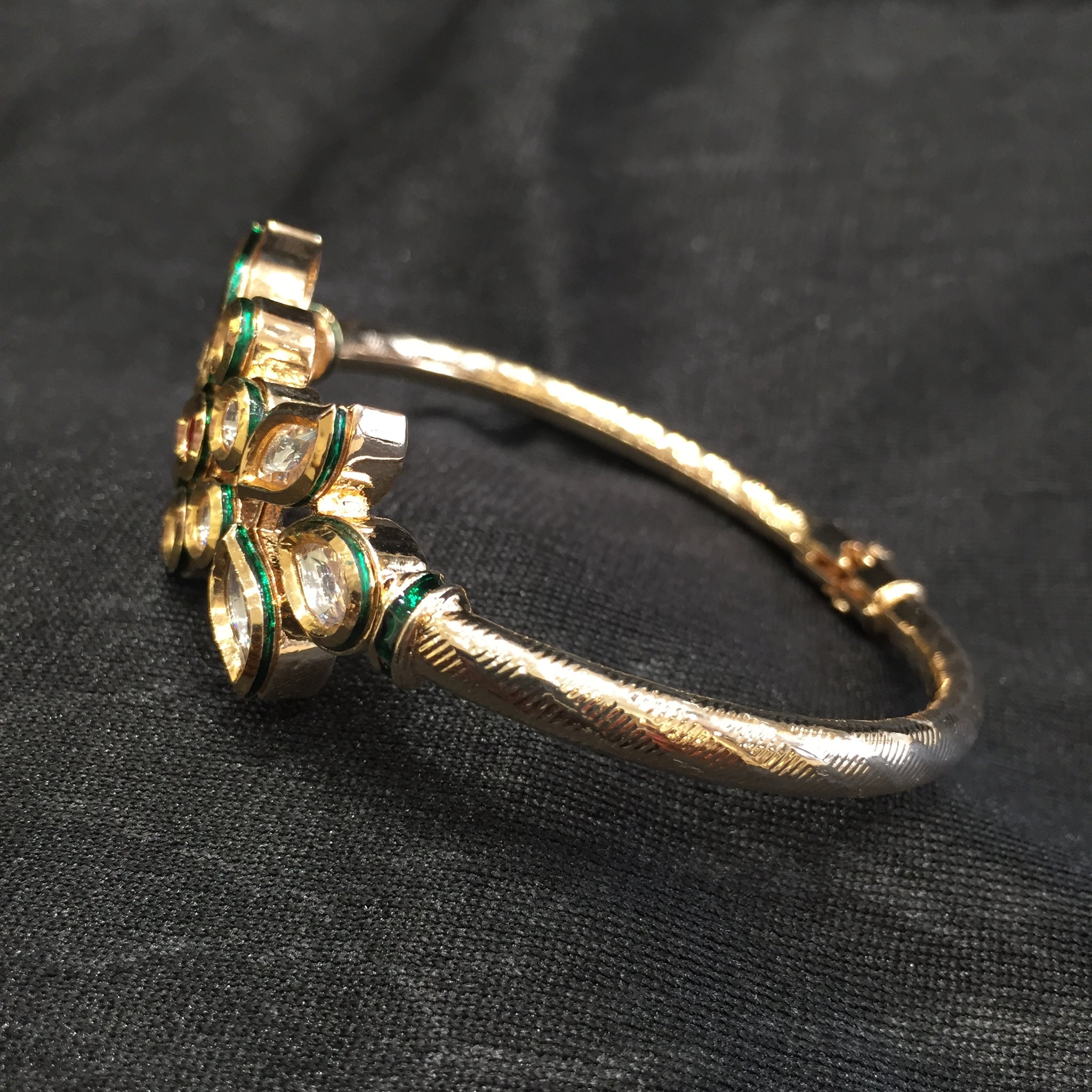Kundan Bracelet 6117-68 - Dazzles Jewellery
