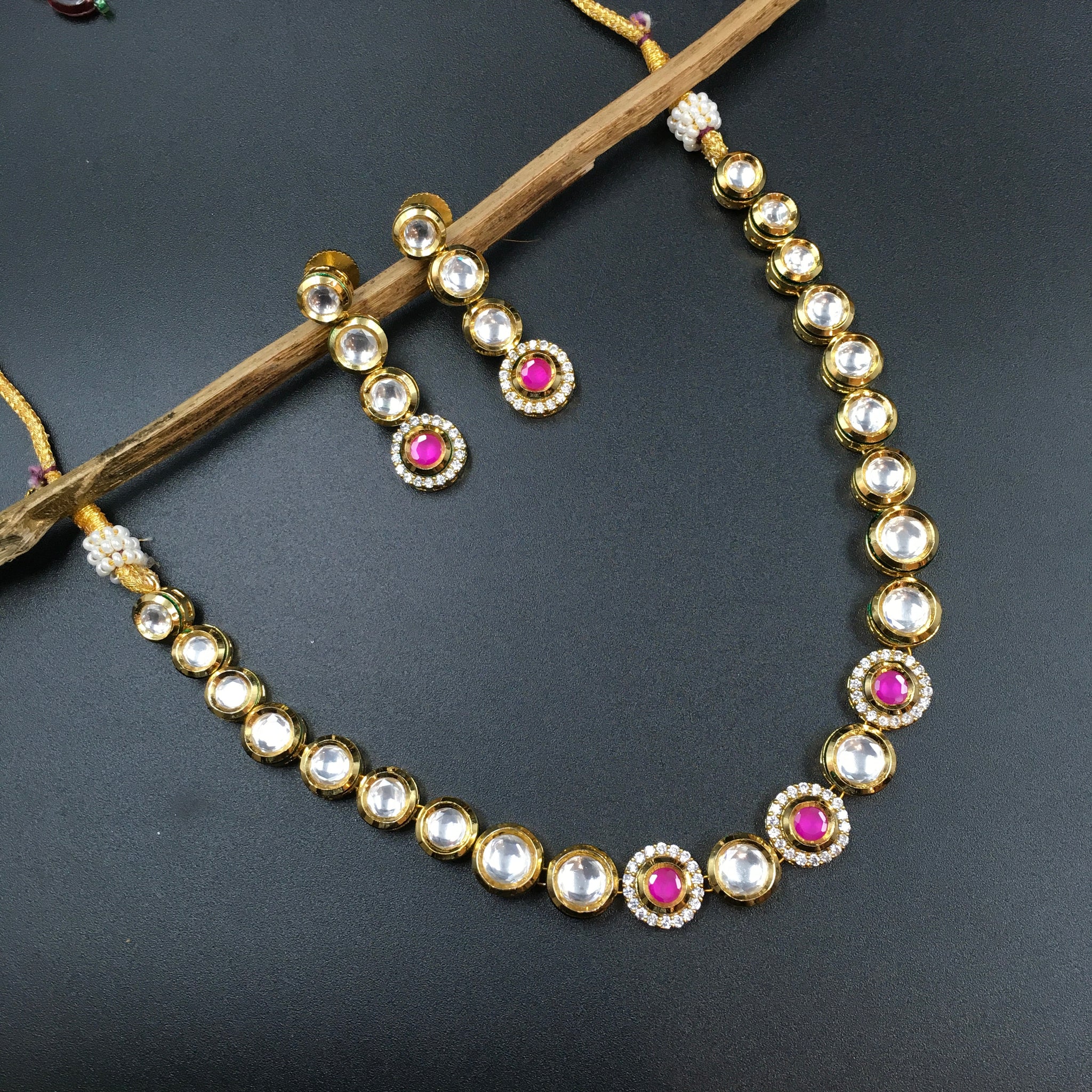 Round Neck Kundan Necklace Set 3531 - Dazzles Jewellery