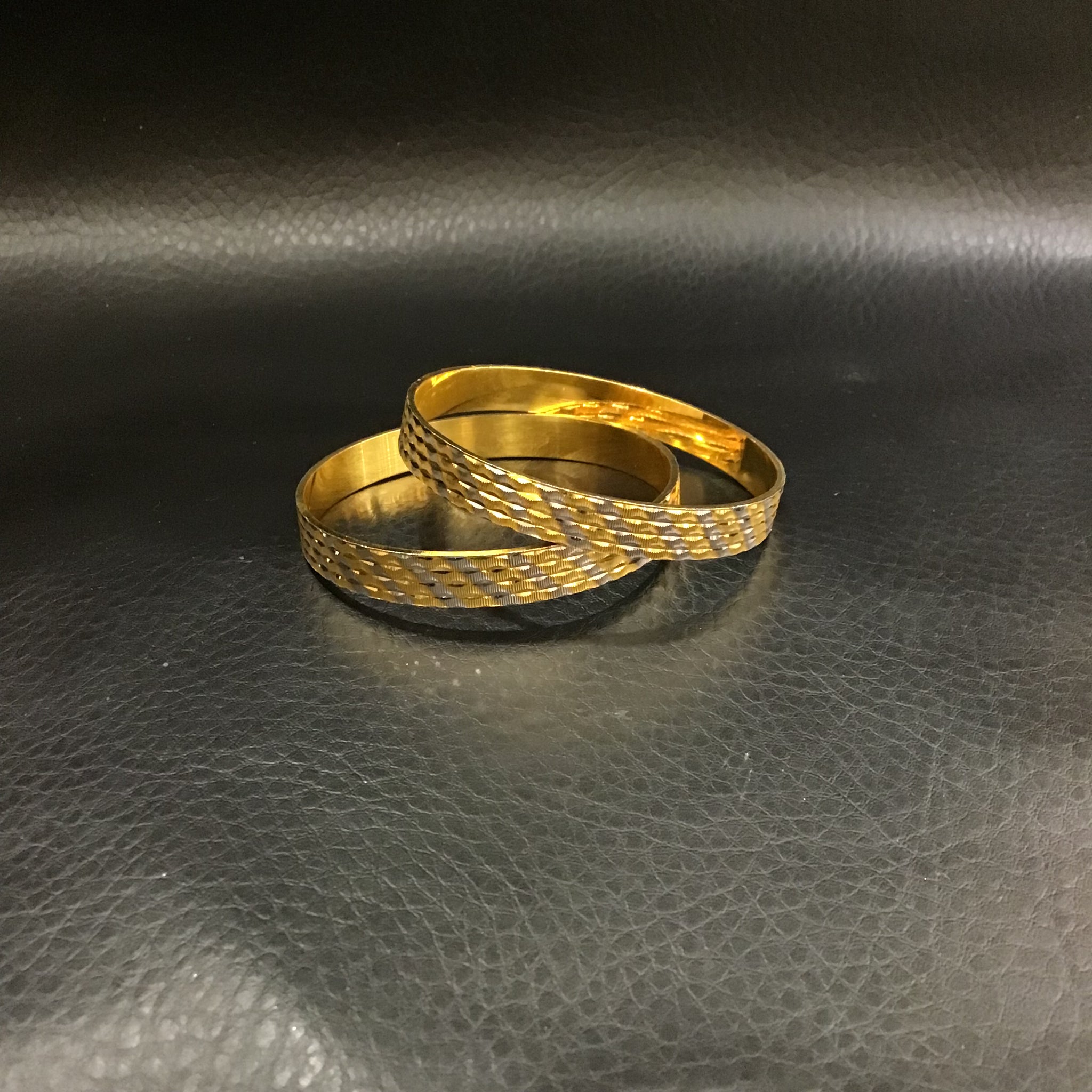 Gold Bangles/Kada 17438-4611 - Dazzles Jewellery