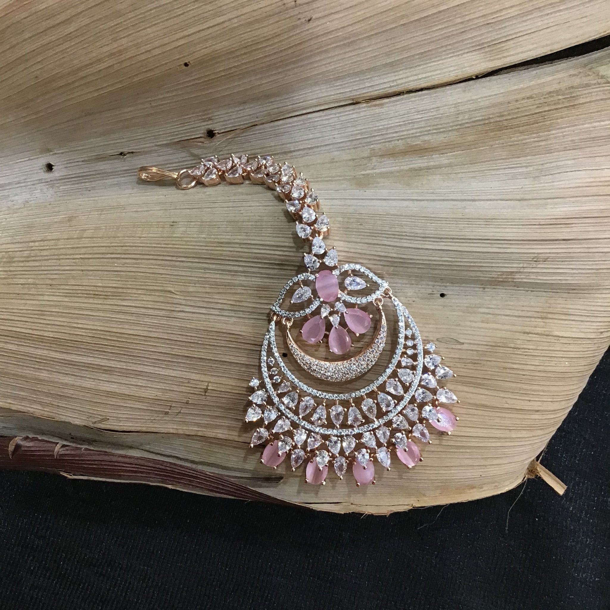 Zircon/AD Maang Tikka 1195-69 - Dazzles Jewellery