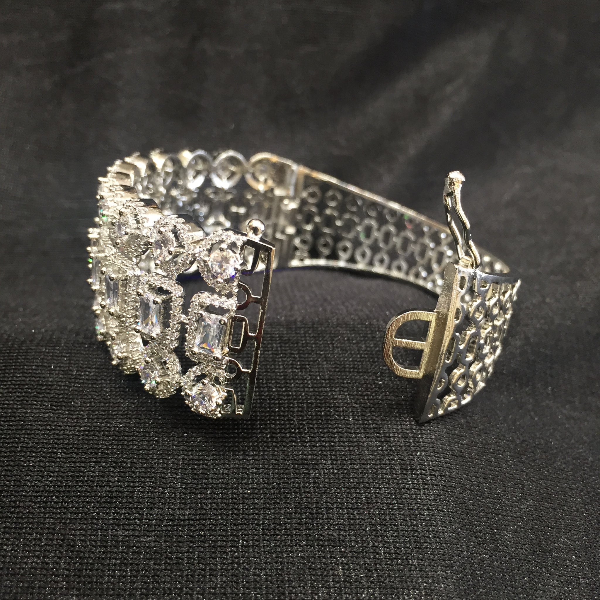 Zircon/AD Bracelet 6135-08 - Dazzles Jewellery