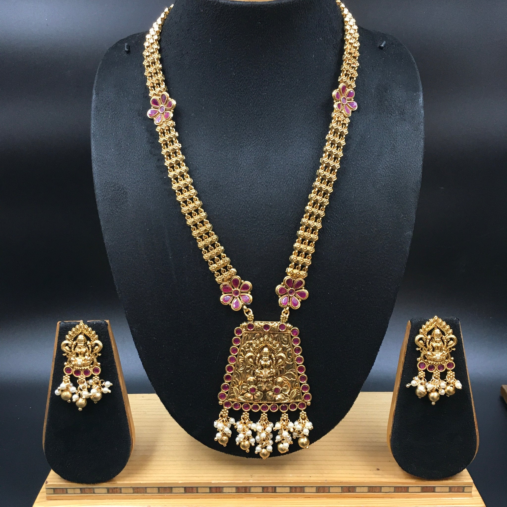 Medium Temple Pendant Set 3527 - Dazzles Jewellery