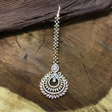 Zircon/AD Maang Tikka 1356-69 - Dazzles Jewellery