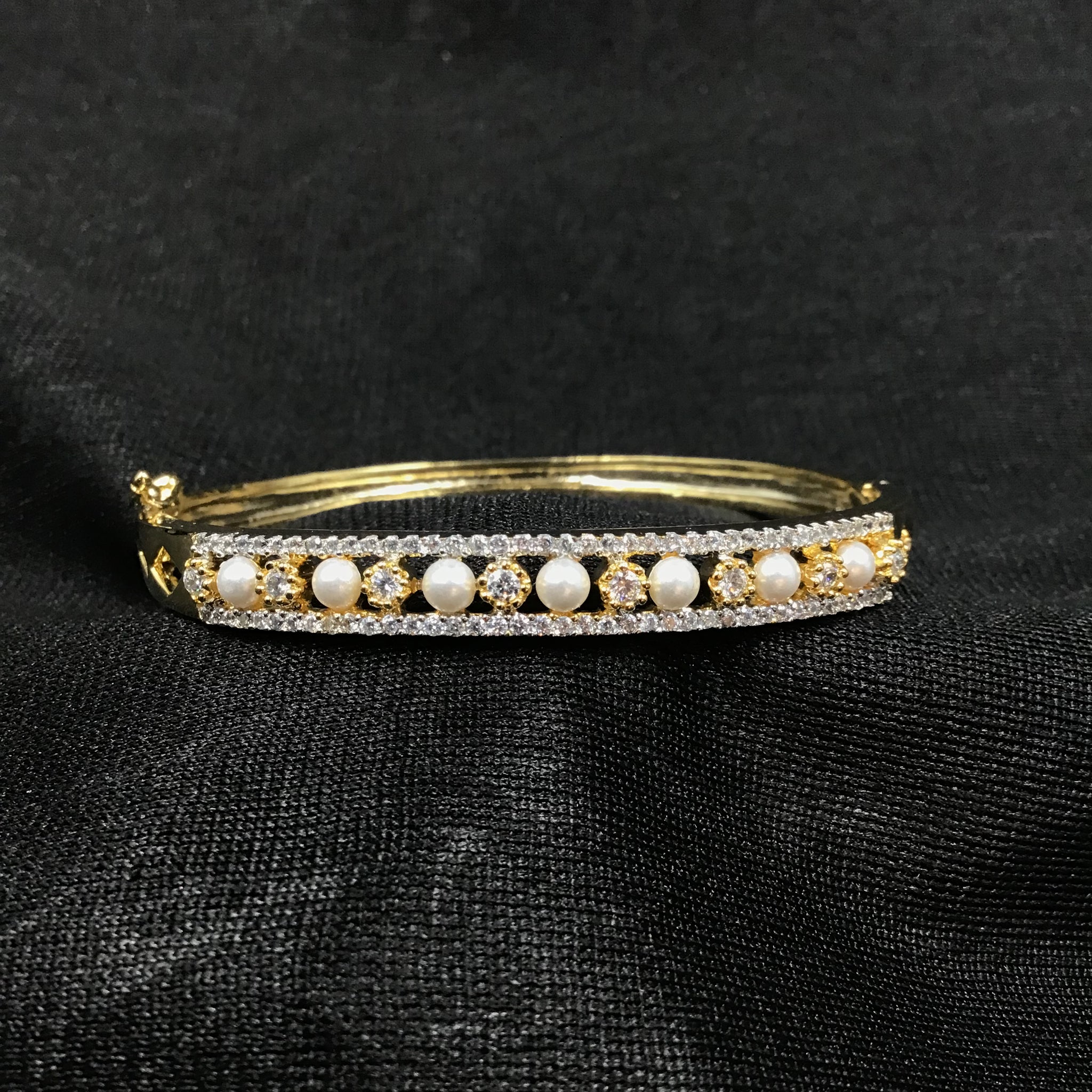 Openable Zircon/AD Bracelet 3238-11 - Dazzles Jewellery