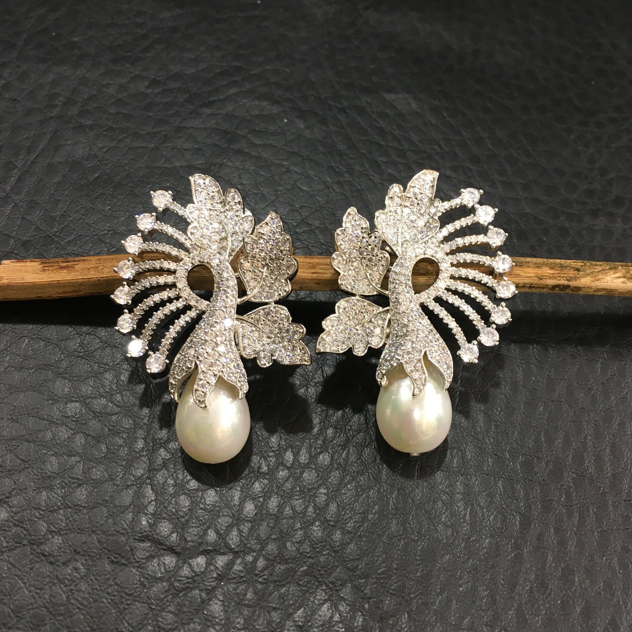 Tops/Studs Zircon/AD Earring 4169-69 - Dazzles Jewellery