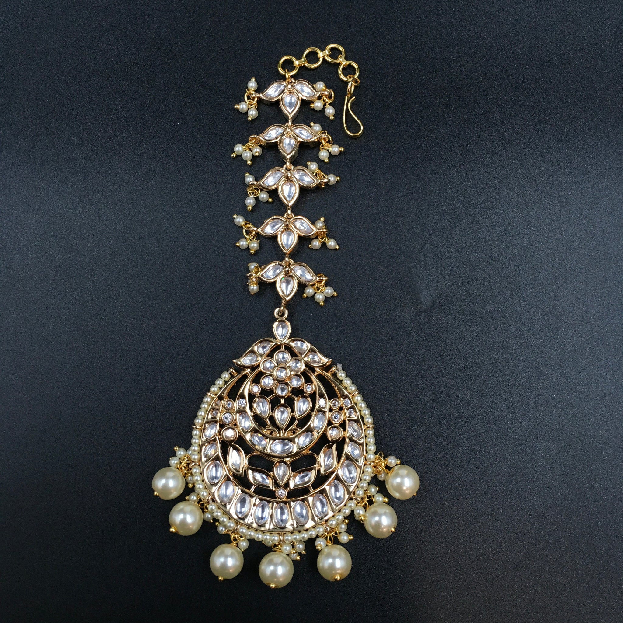 Kundan Maang Tikka 3834-28 - Dazzles Jewellery