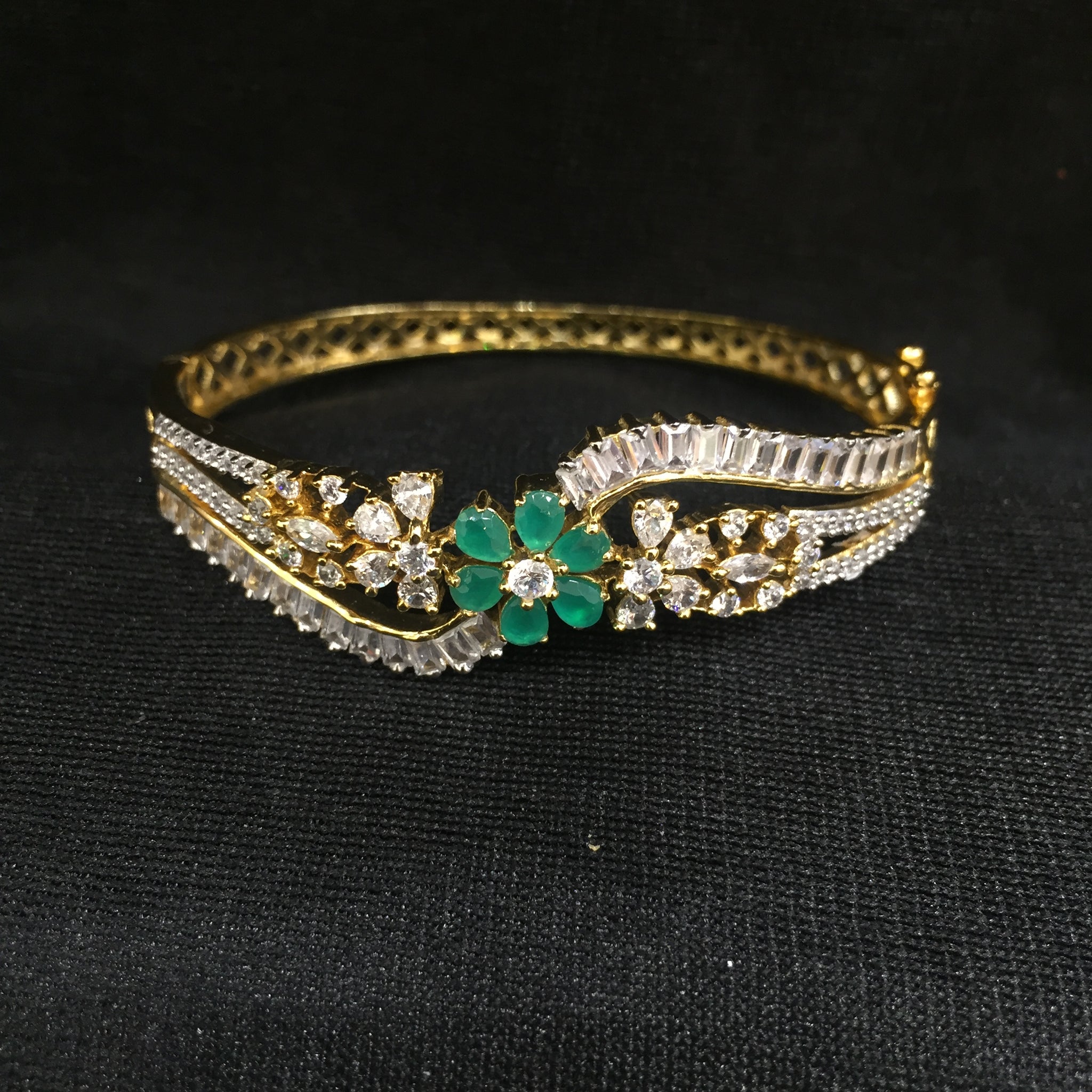 Green Bracelet - Dazzles Jewellery