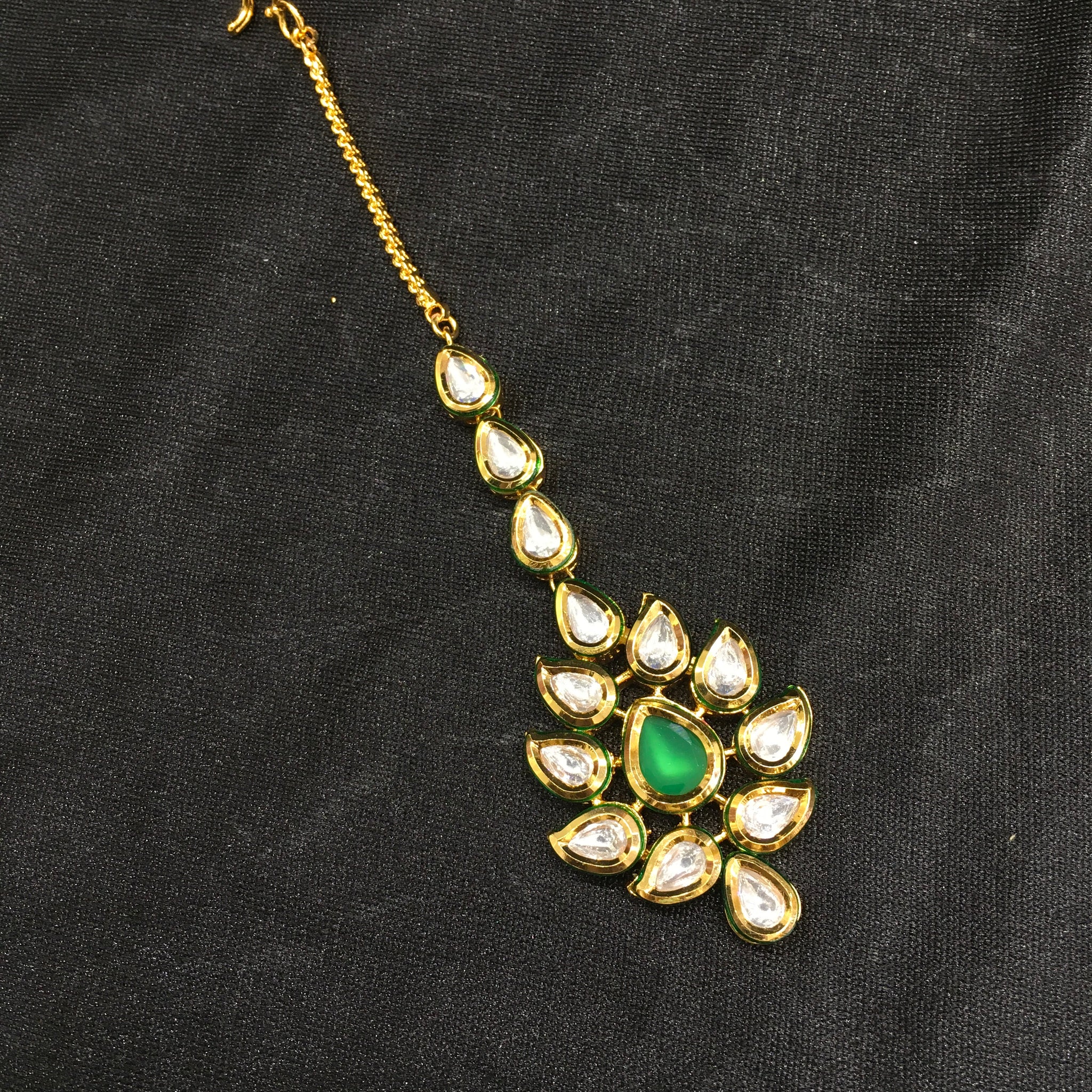 Kundan Maang Tikka 5897-28 - Dazzles Jewellery