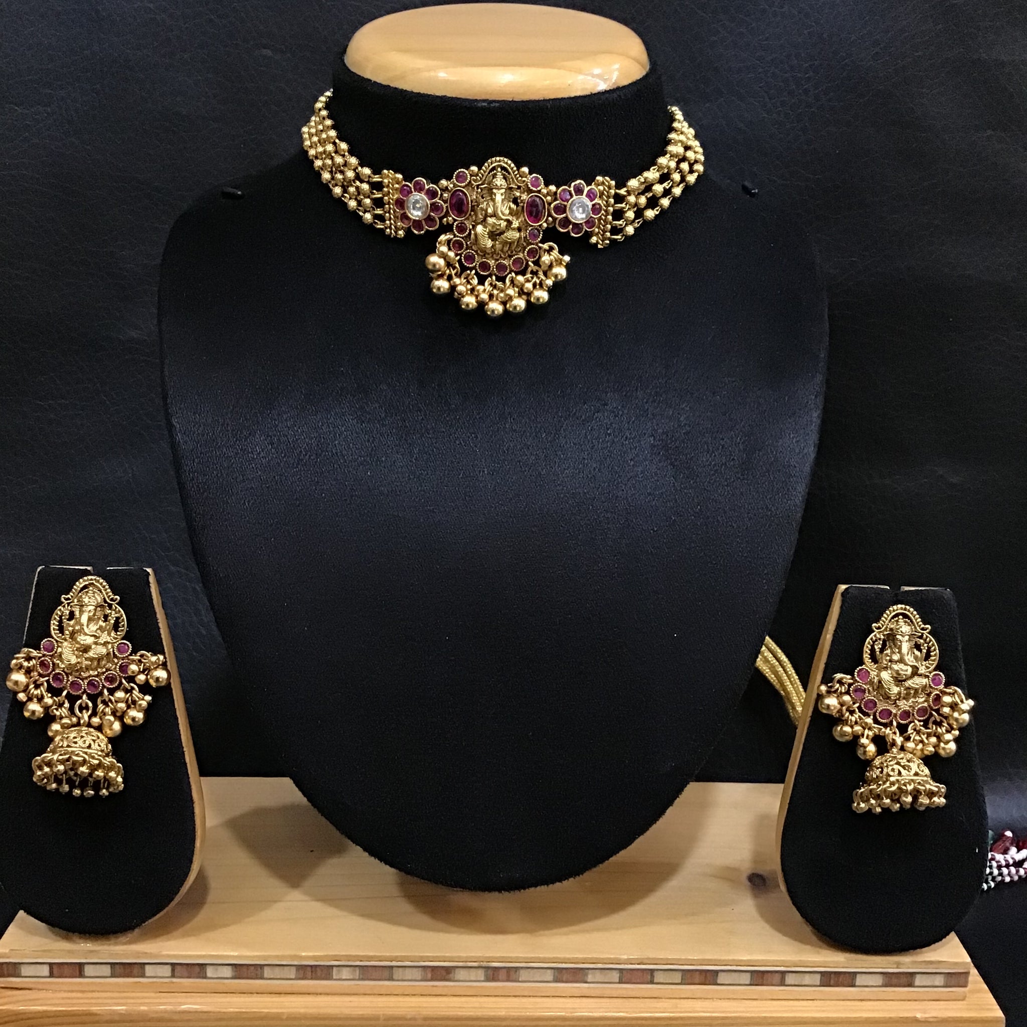 Temple Choker Set 1543-28 - Dazzles Jewellery