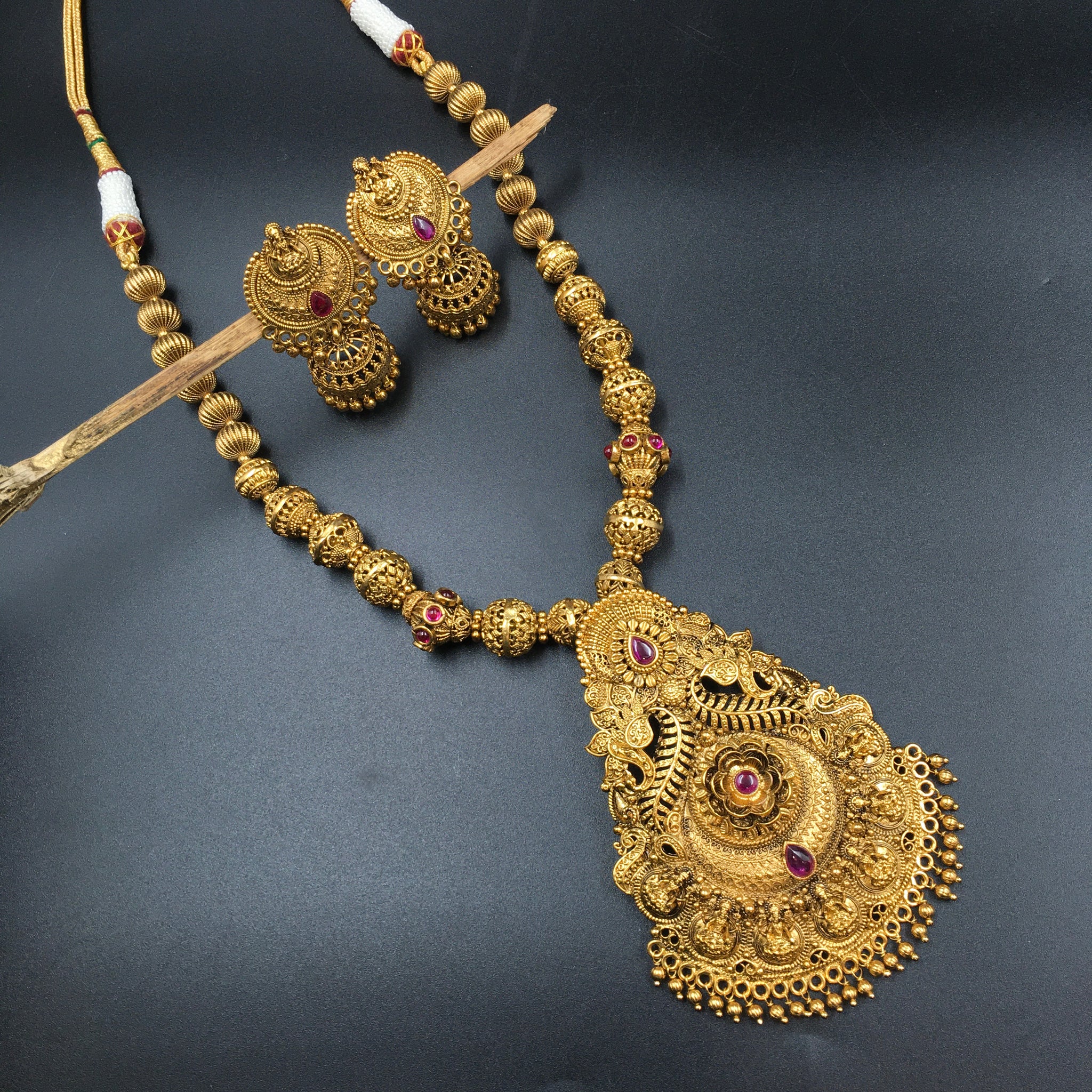 Heavy Temple Pendant Set 3583-28 - Dazzles Jewellery
