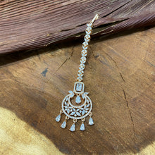 Zircon/AD Maang Tikka 1360-69 - Dazzles Jewellery