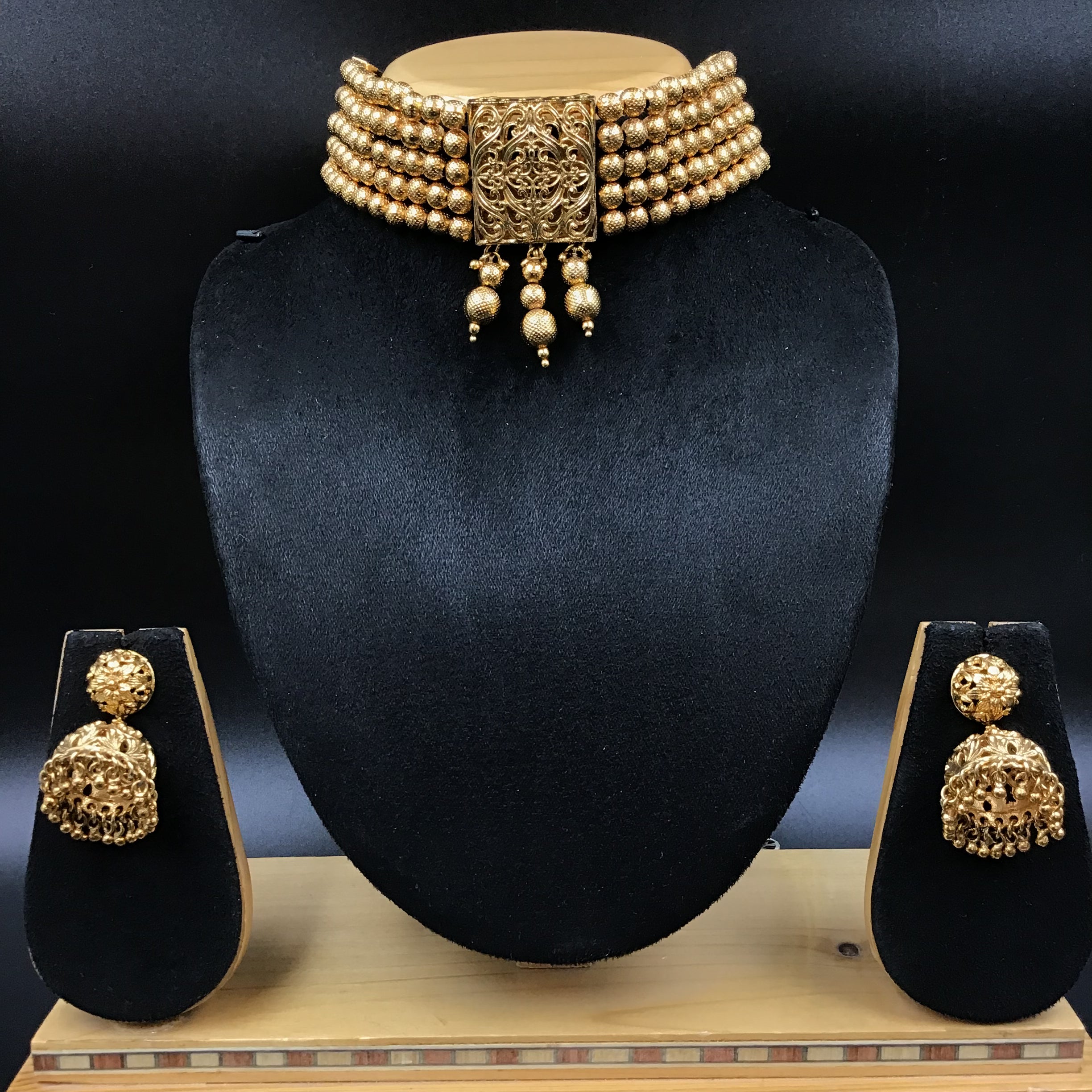 Buy Gold Plated Choker Necklace Set 7571 1112 Online 6844497428533 Dazzles Jewellery