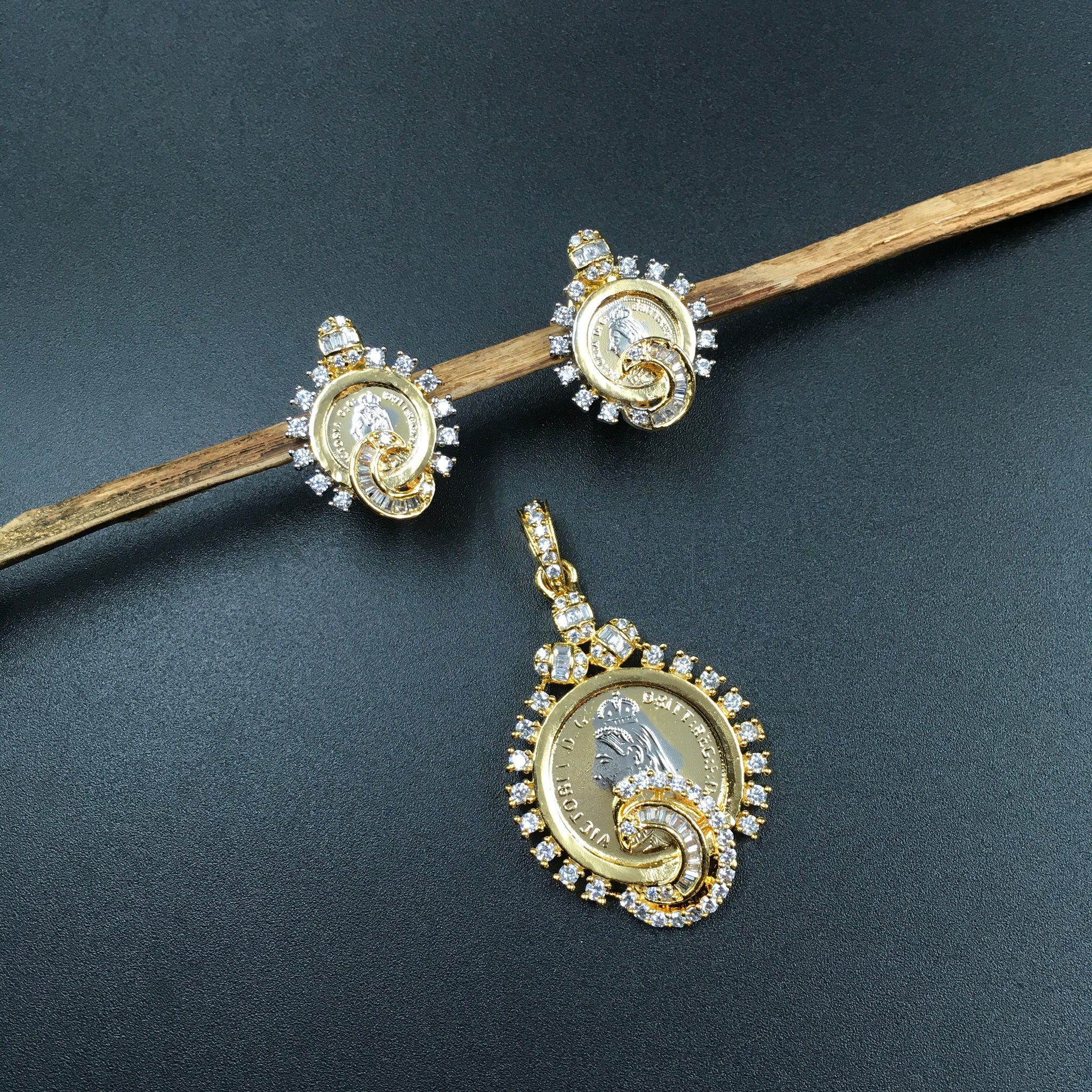 Zircon/AD Ginni Pendant Set 3332-08 - Dazzles Jewellery