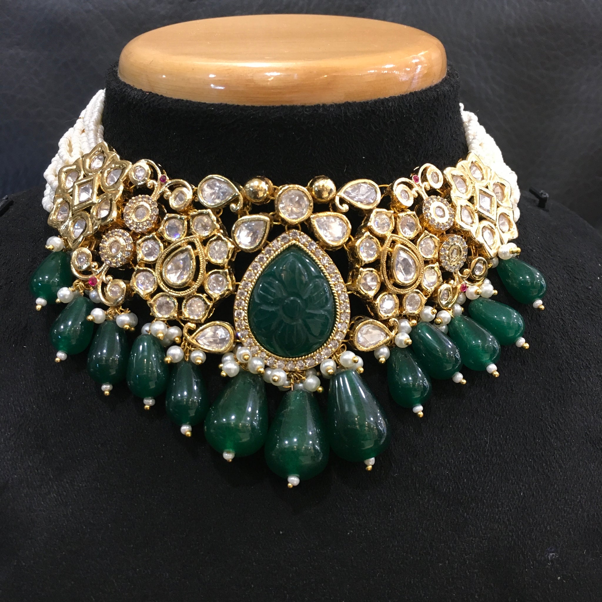 Green Kundan Necklace Set 20067-7251 - Dazzles Jewellery
