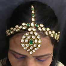 Green Color Kundan Bridal Mathapatti 15489 - Dazzles Jewellery