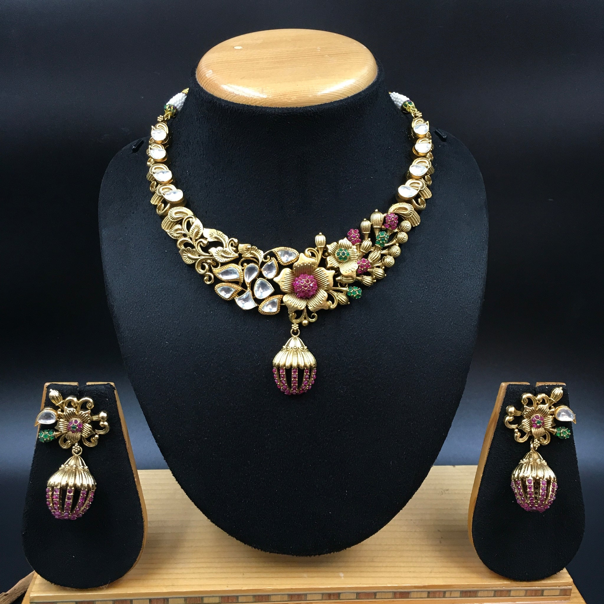 Round Neck Antique Necklace Set 3530 - Dazzles Jewellery