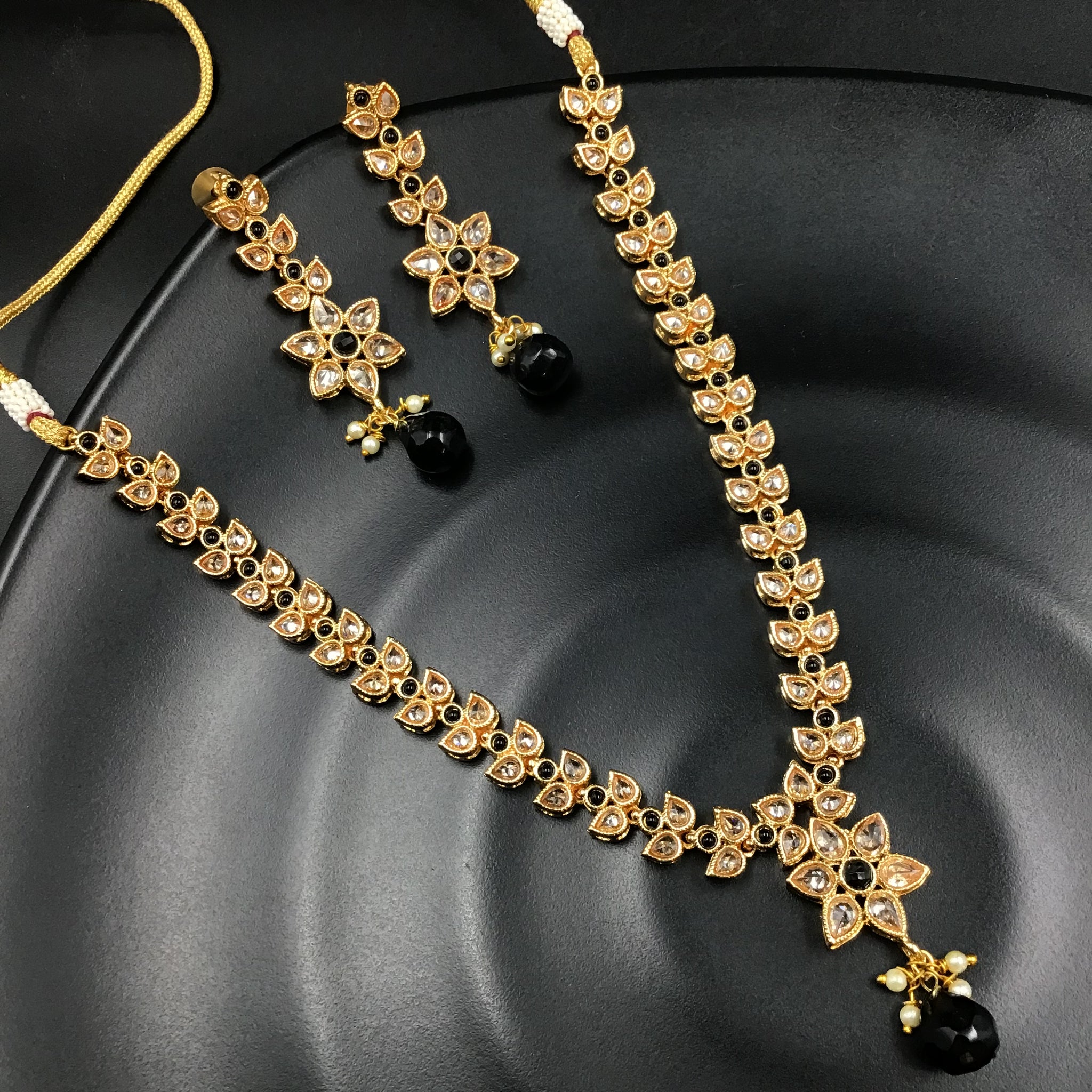 Black Polki Necklace Set - Dazzles Jewellery