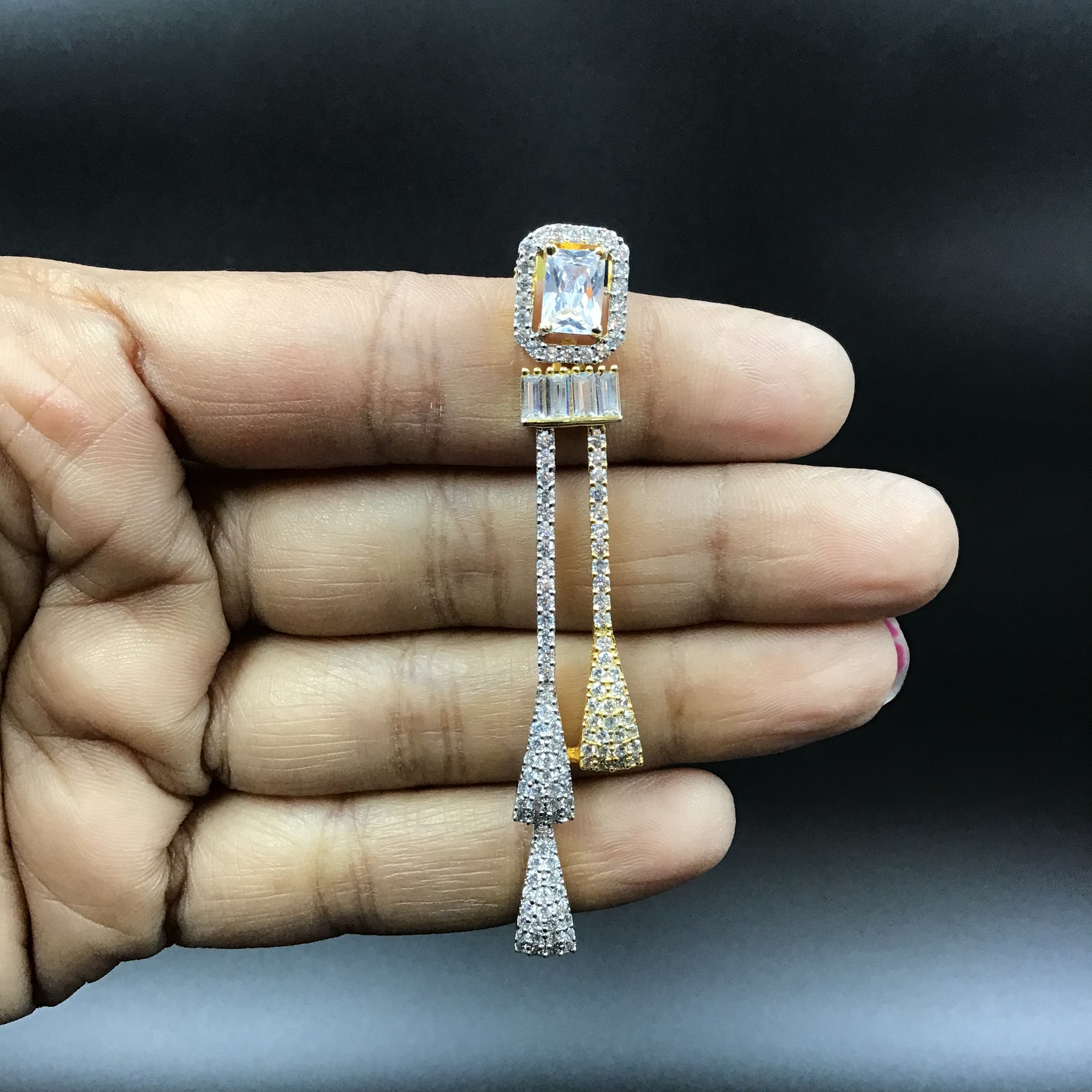7601-1166 Gold Zircon/AD Earring - Dazzles Jewellery