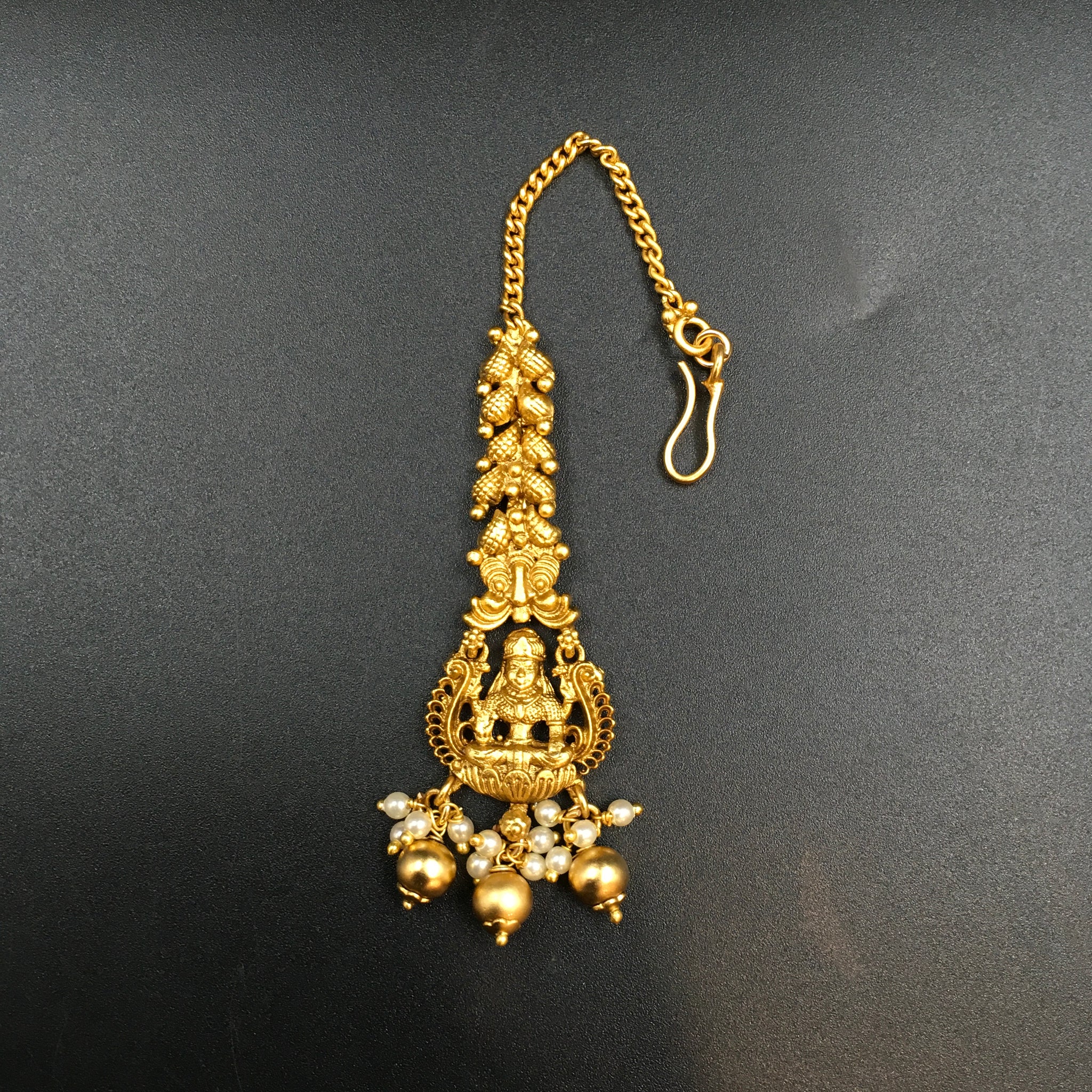 Antique Gold Polish Maang Tikka 3809-28 - Dazzles Jewellery