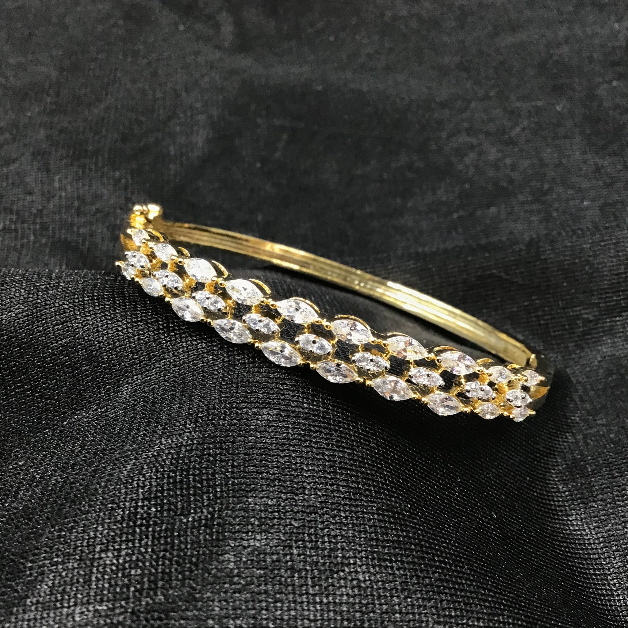 Openable Zircon/AD Bracelet 3233-11 - Dazzles Jewellery