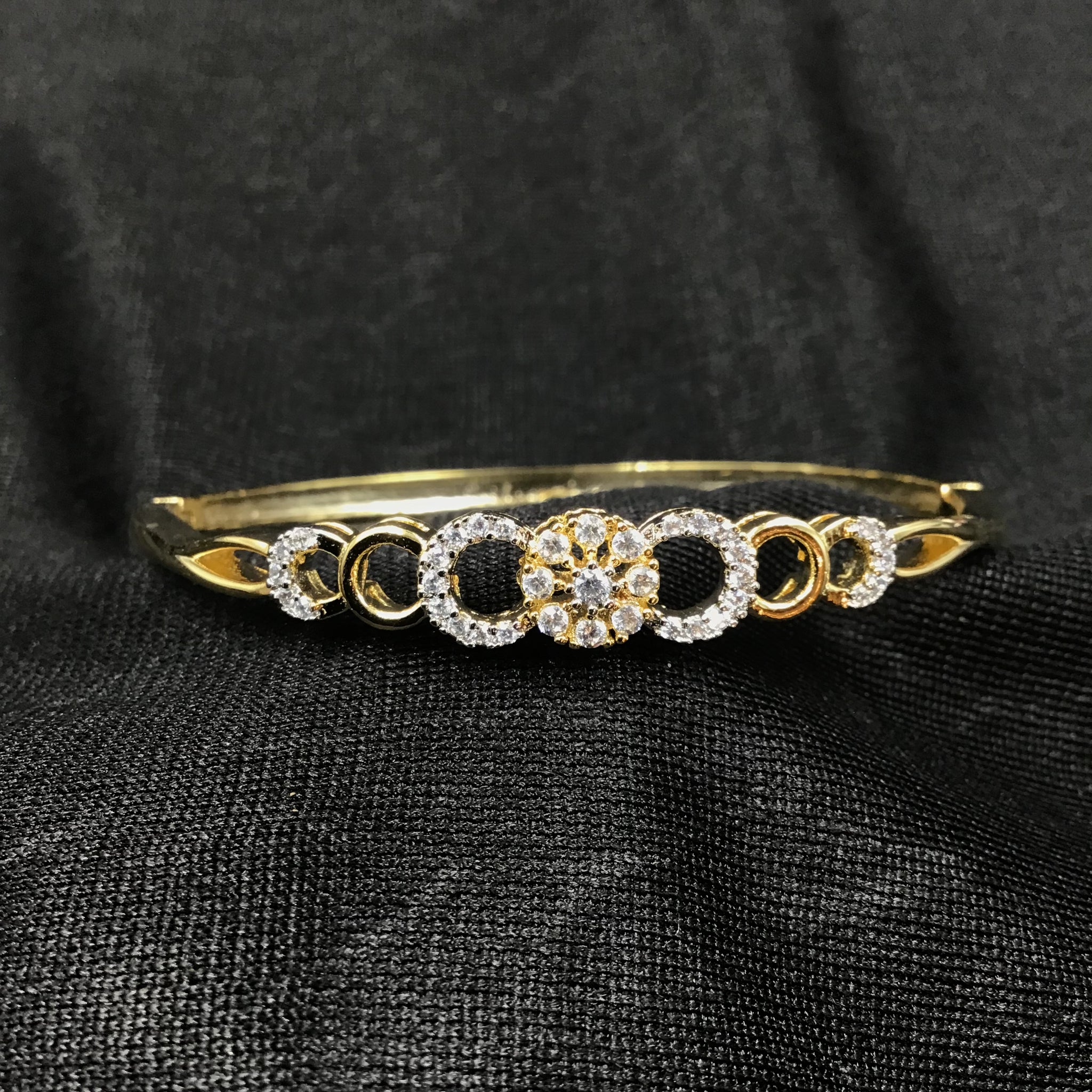 Openable Zircon/AD Bracelet 3231-11 - Dazzles Jewellery