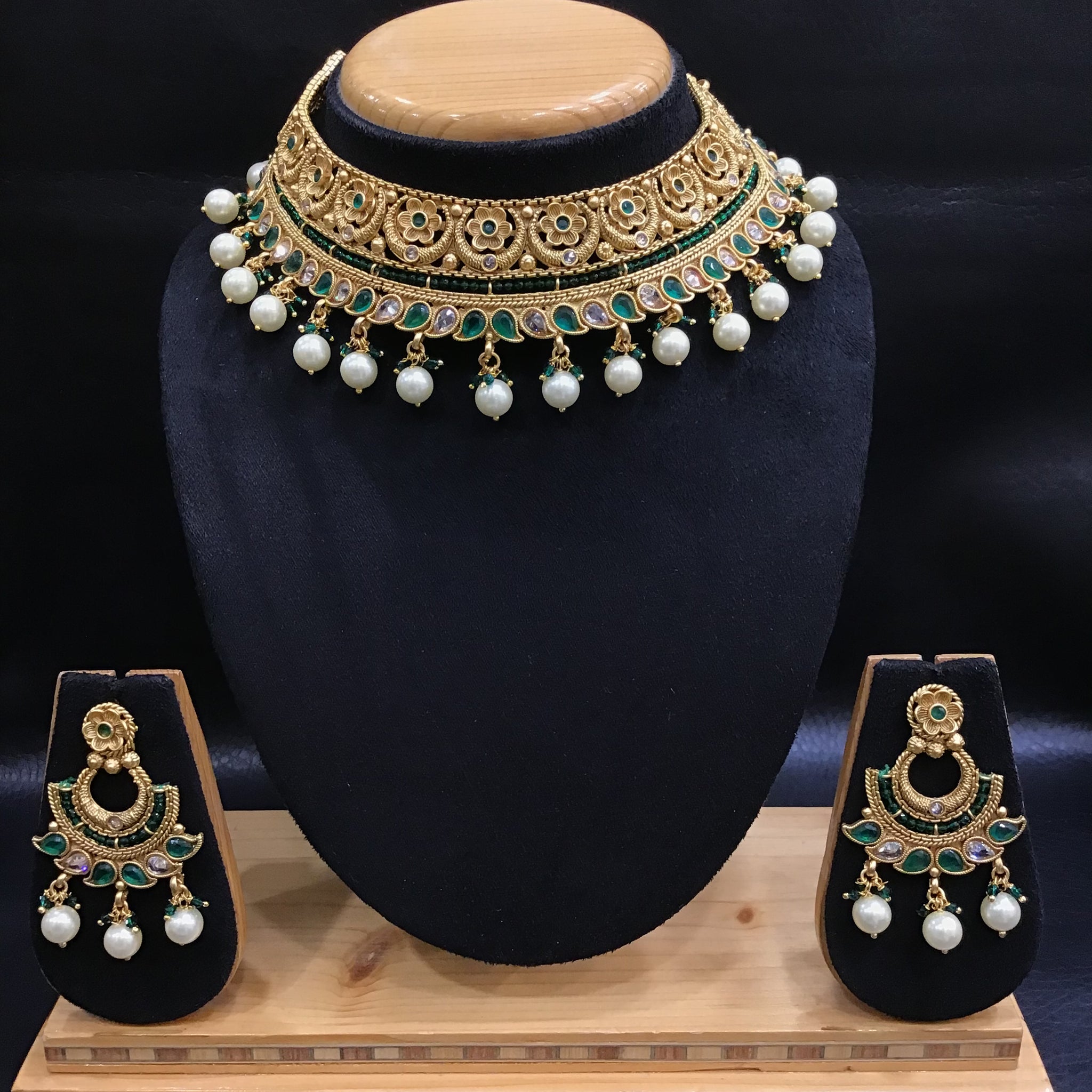 Green Gold Look Necklace Set 15629-2776 - Dazzles Jewellery