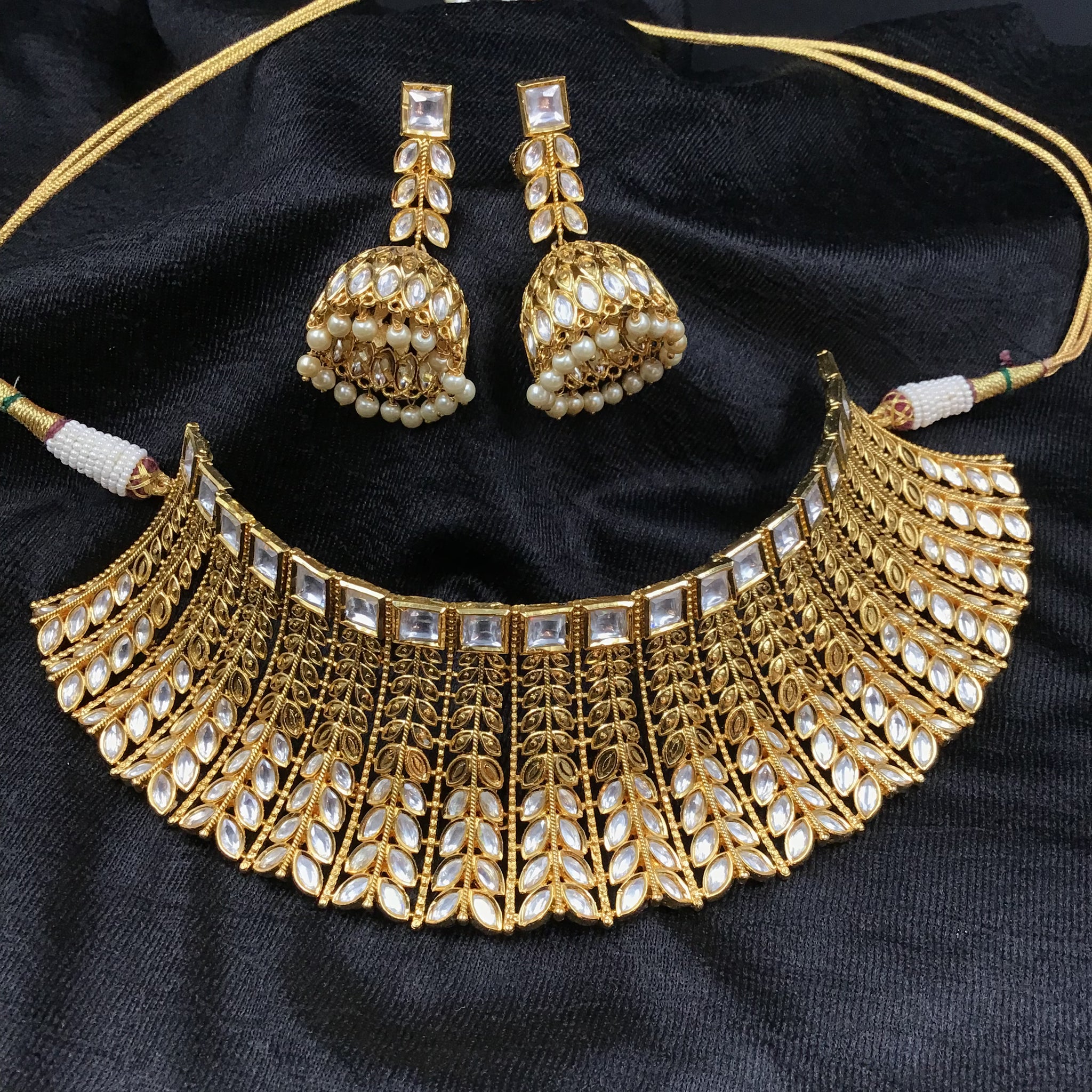 Antique Gold Finish Designer Bridal Kundan Choker Set 6494-1225 - Dazzles Jewellery